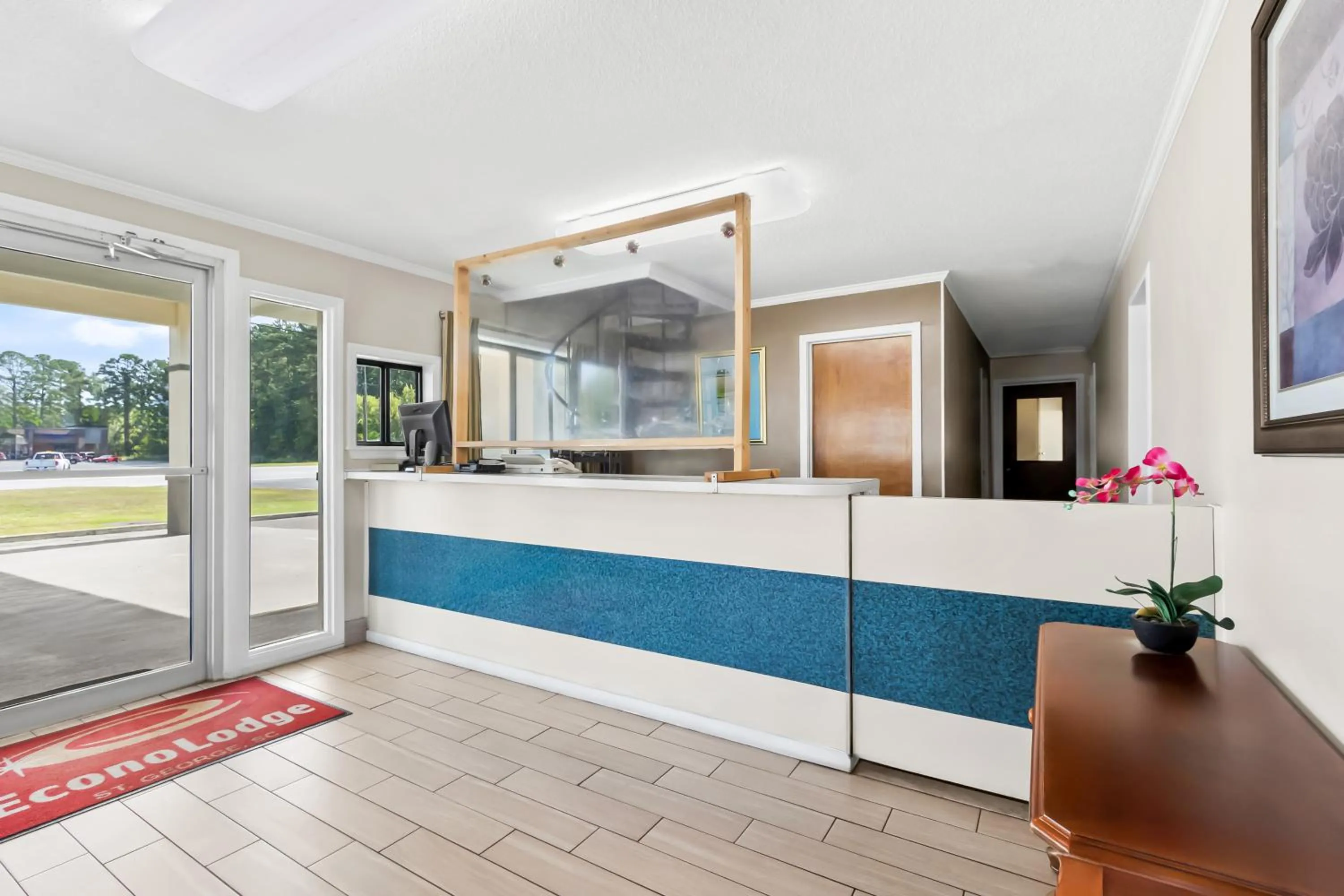 Lobby or reception in Econo Lodge St George