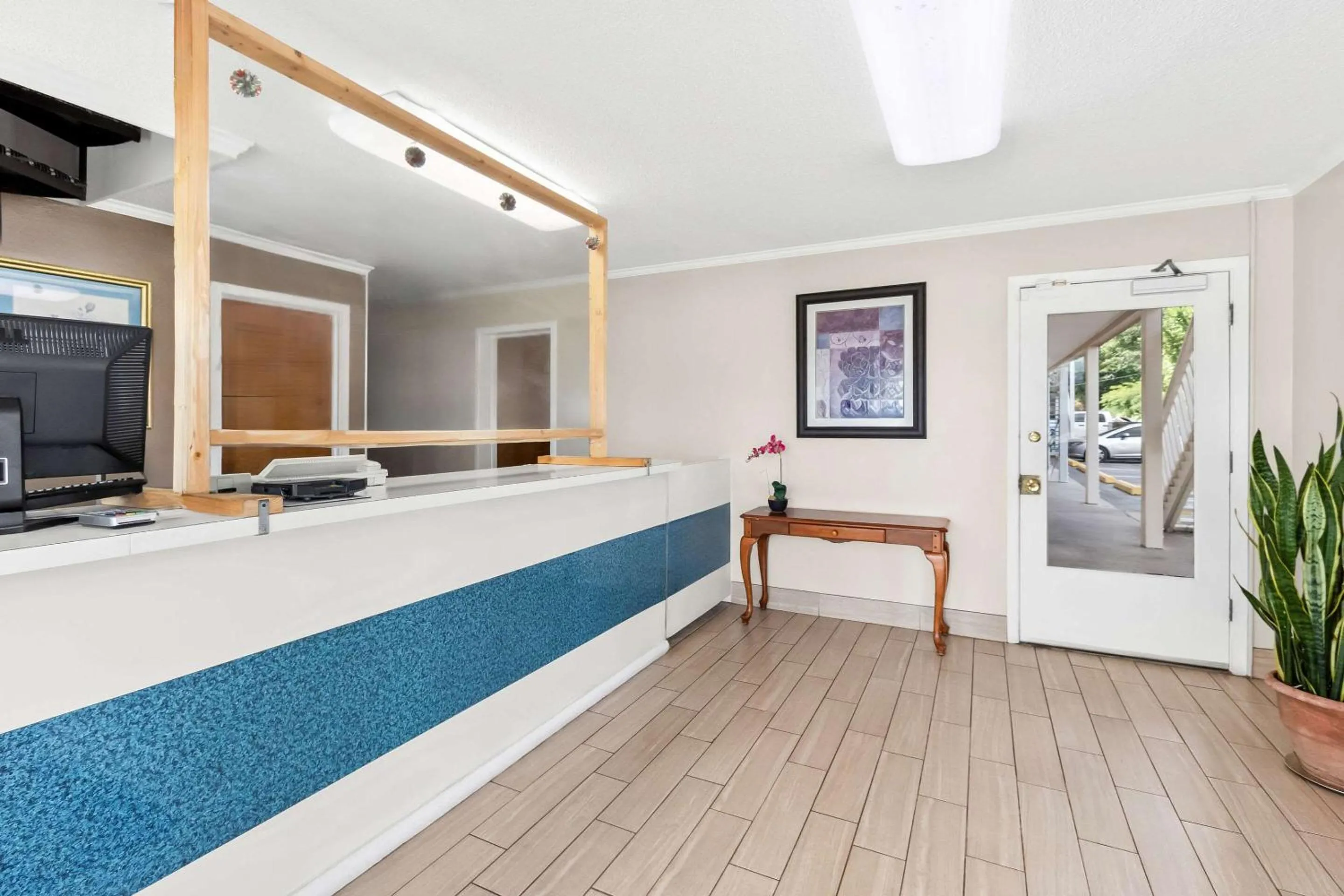 Lobby or reception in Econo Lodge St George