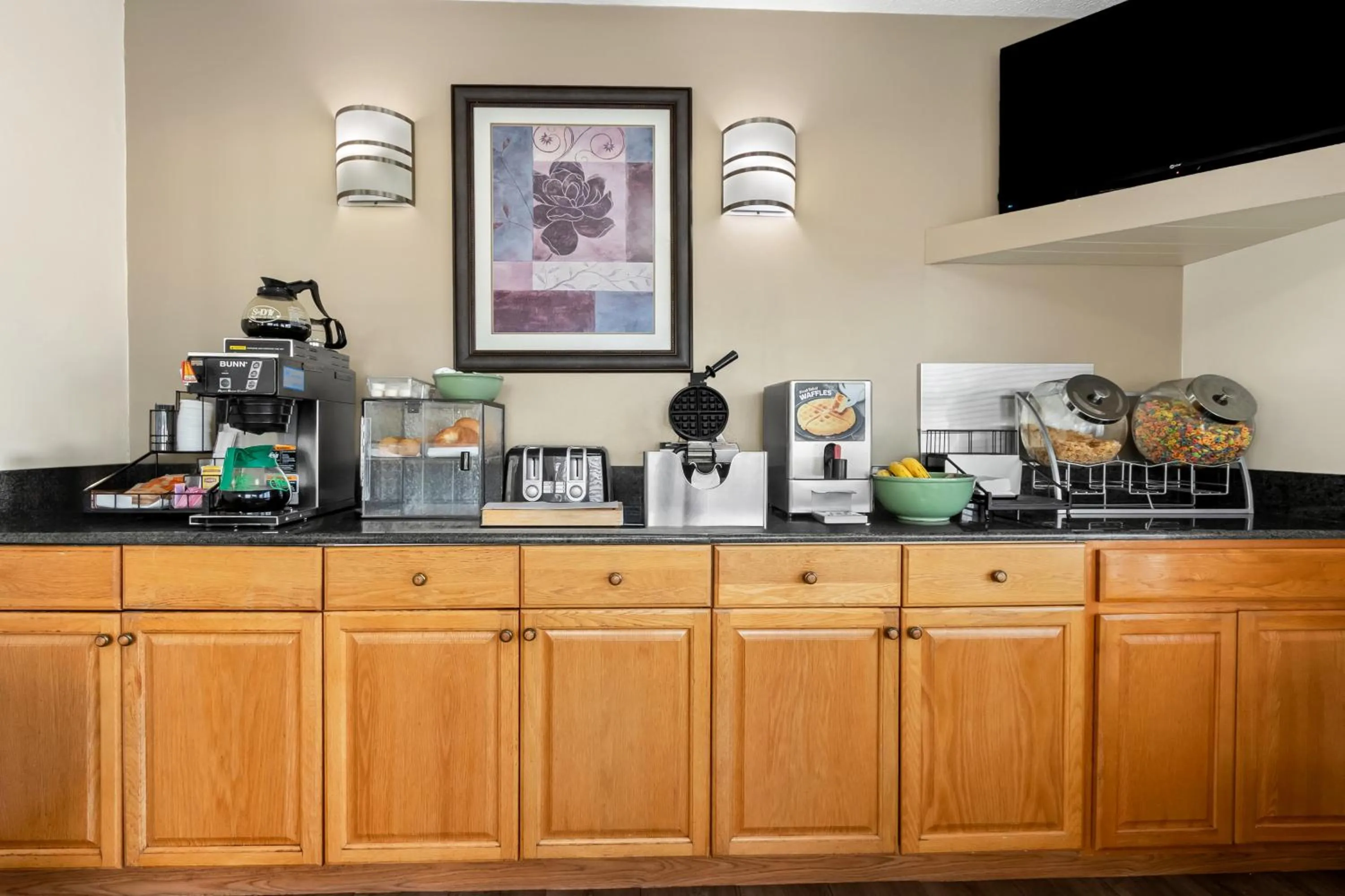 Breakfast in Econo Lodge St George