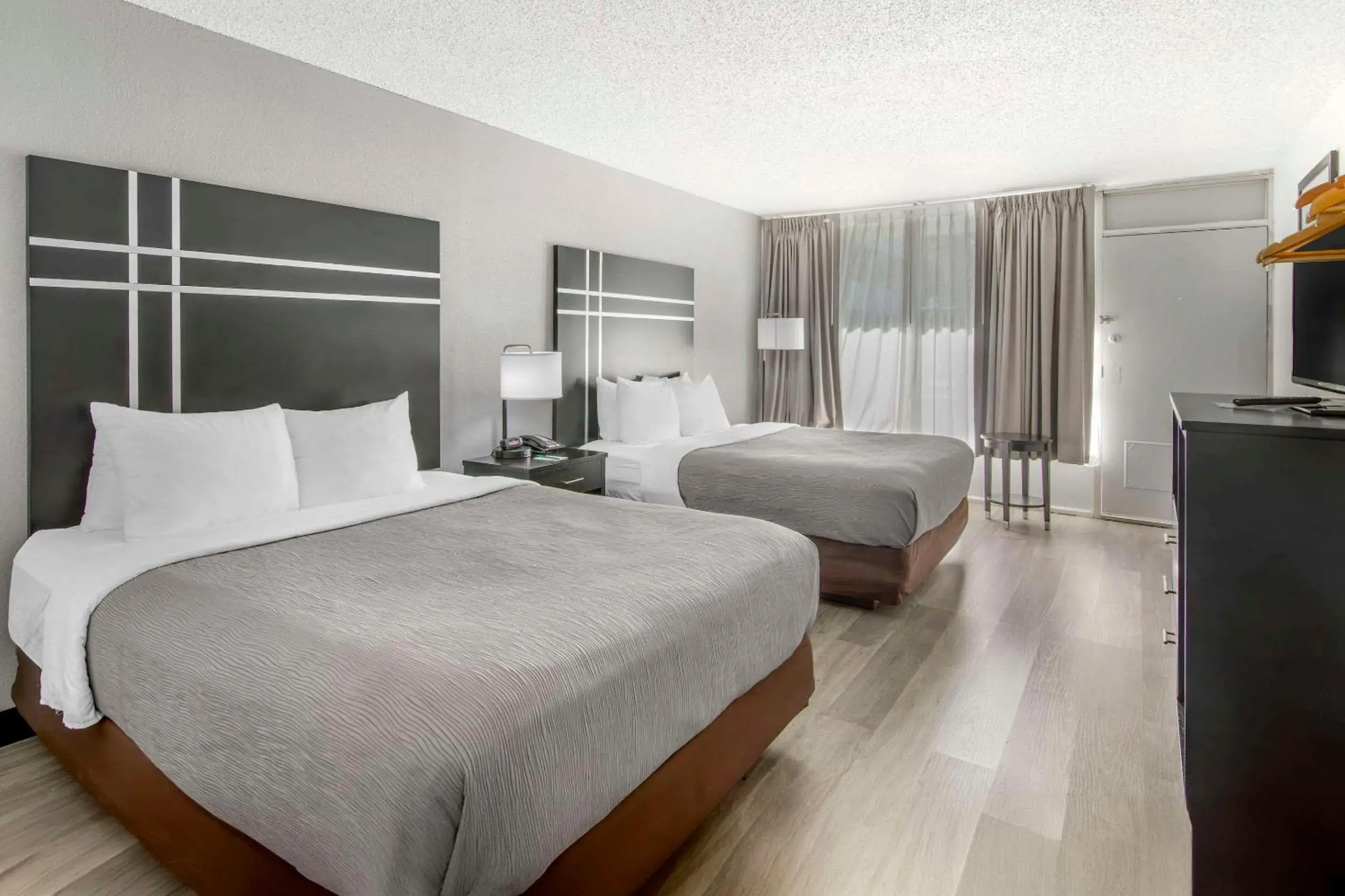 Bedroom, Bed in Quality Inn & Suites Hardeeville - Savannah North Bedroom, Bed in Quality Inn & Suites Hardeeville - Savannah North