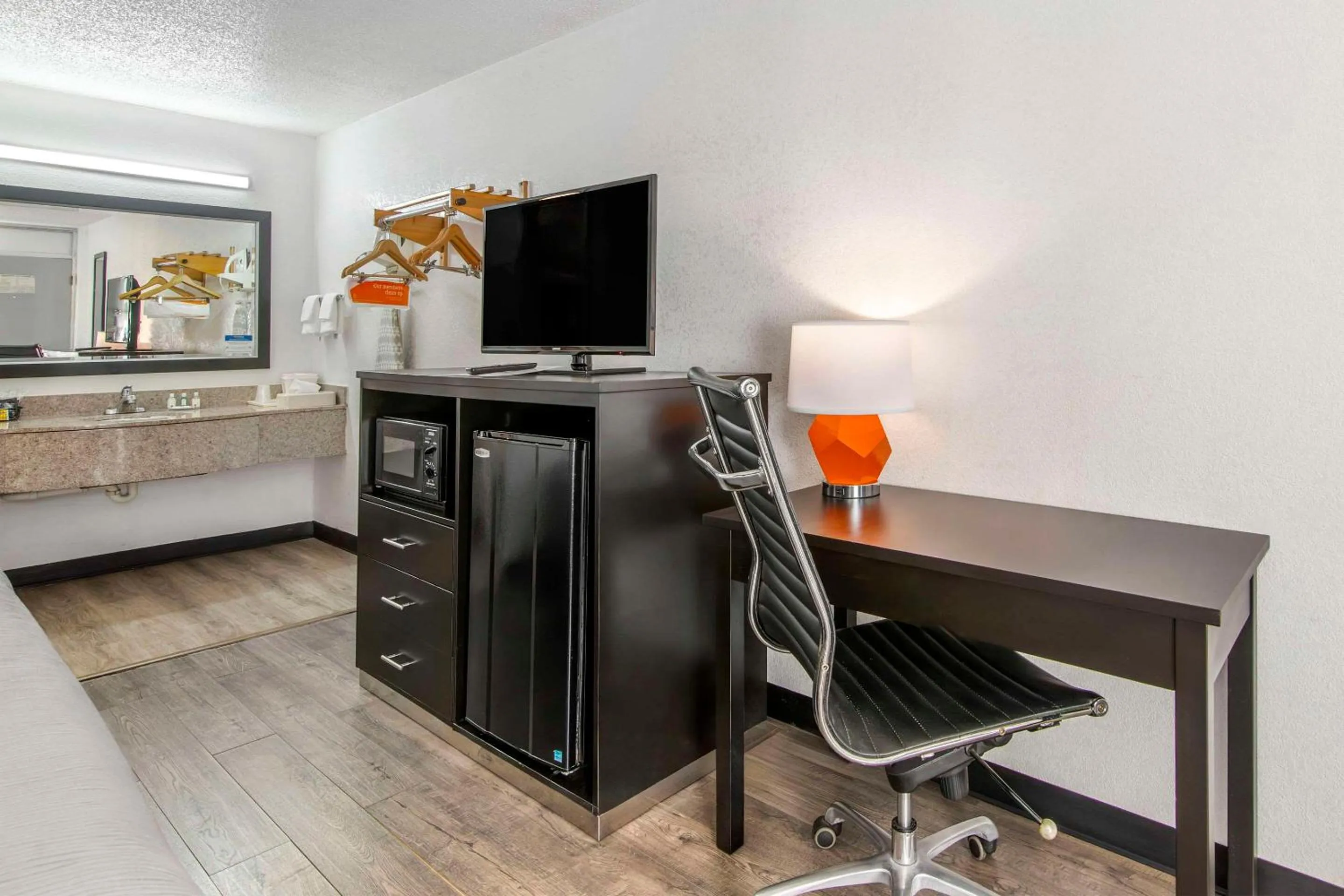 Bedroom in Quality Inn & Suites Hardeeville - Savannah North