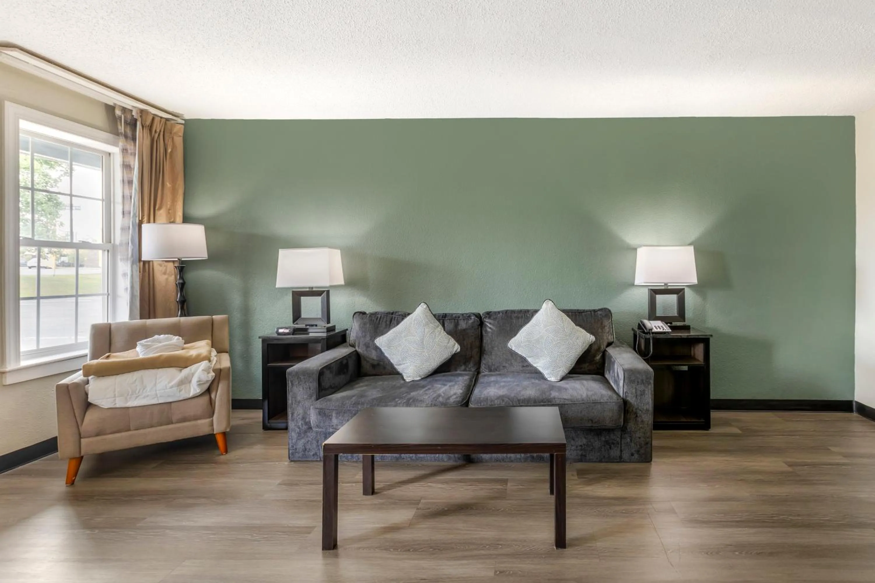 Bedroom in Quality Inn & Suites Santee I-95