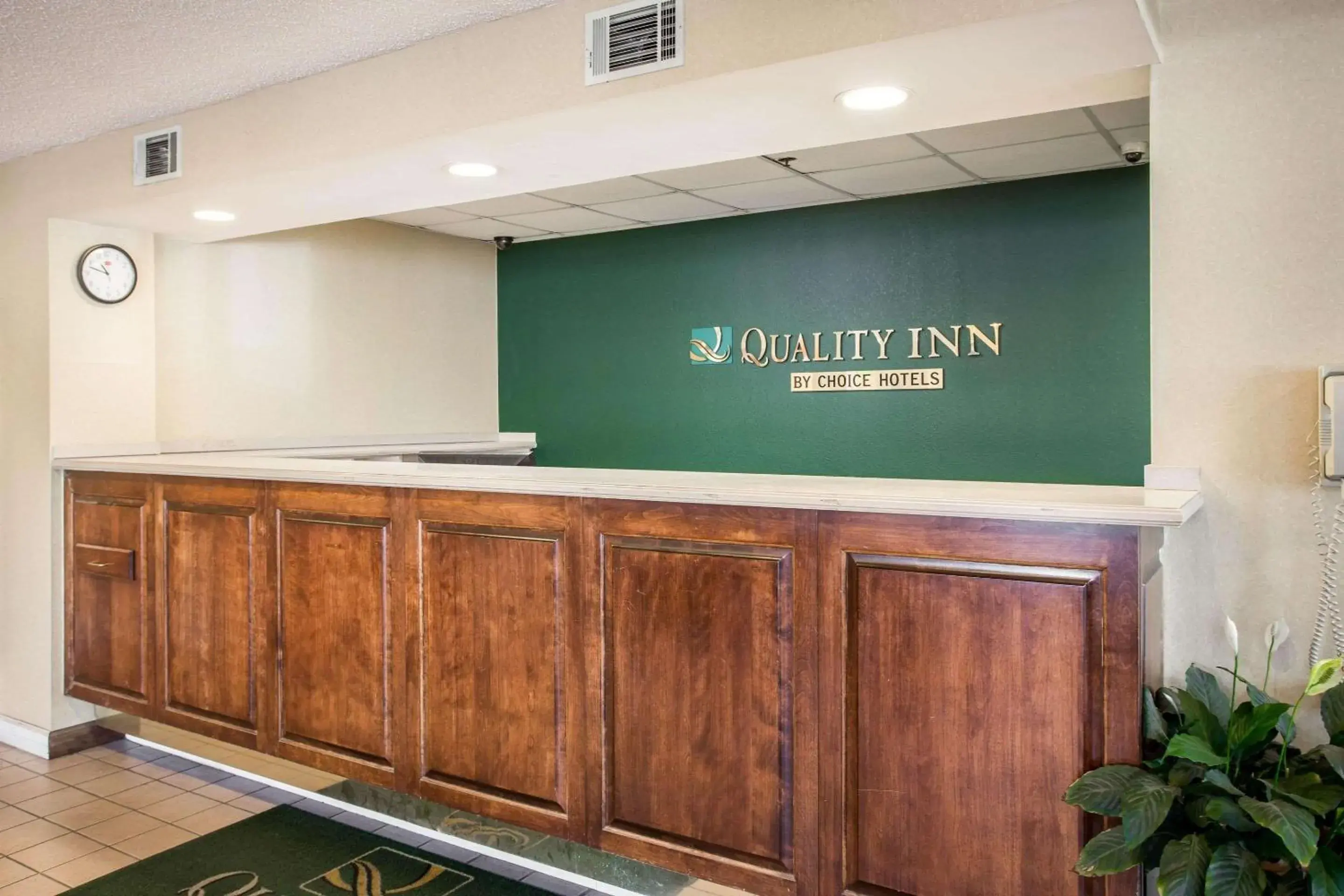 Lobby or reception in Quality Inn Aiken North Lobby or reception in Quality Inn Aiken North