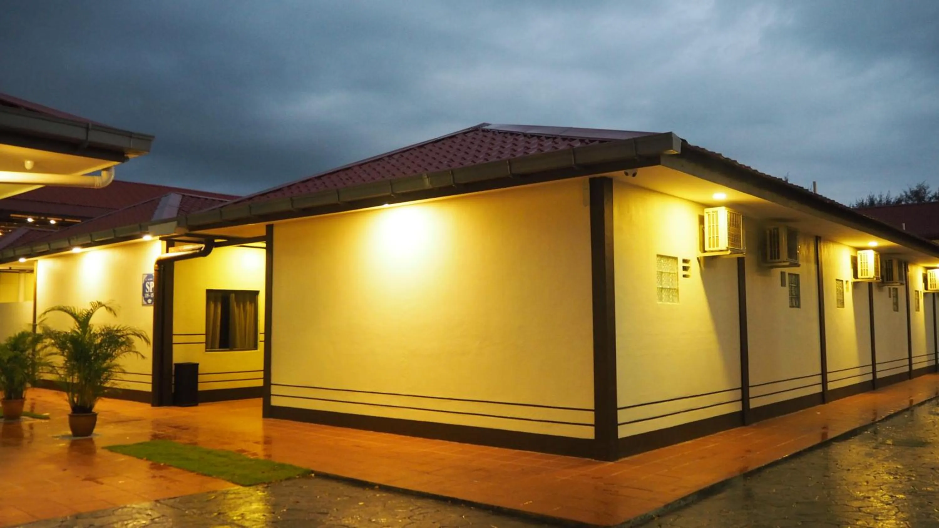 Lotus Seaview Beach Resort, Pengerang