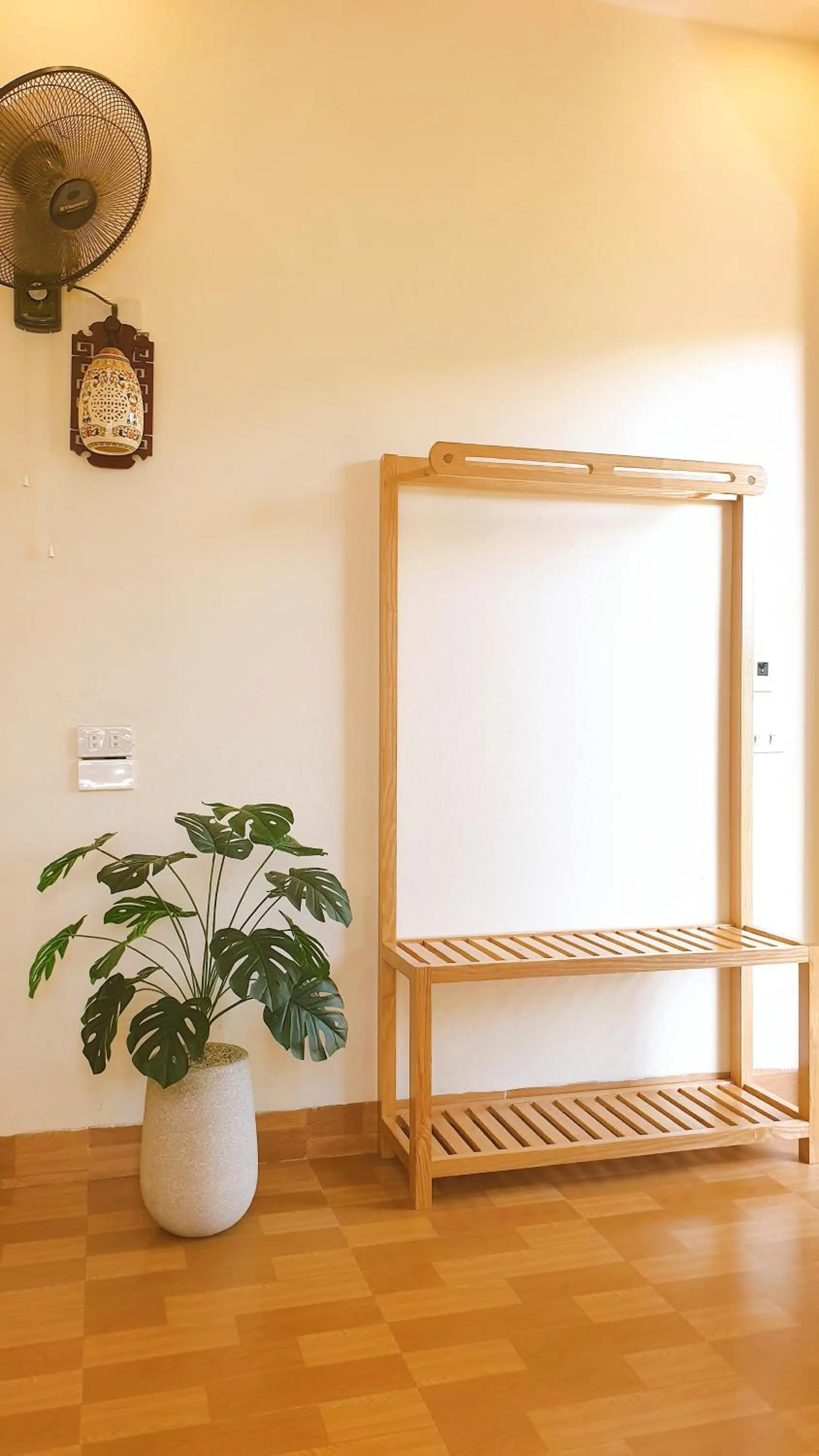 wardrobe in Mai Place Homestay