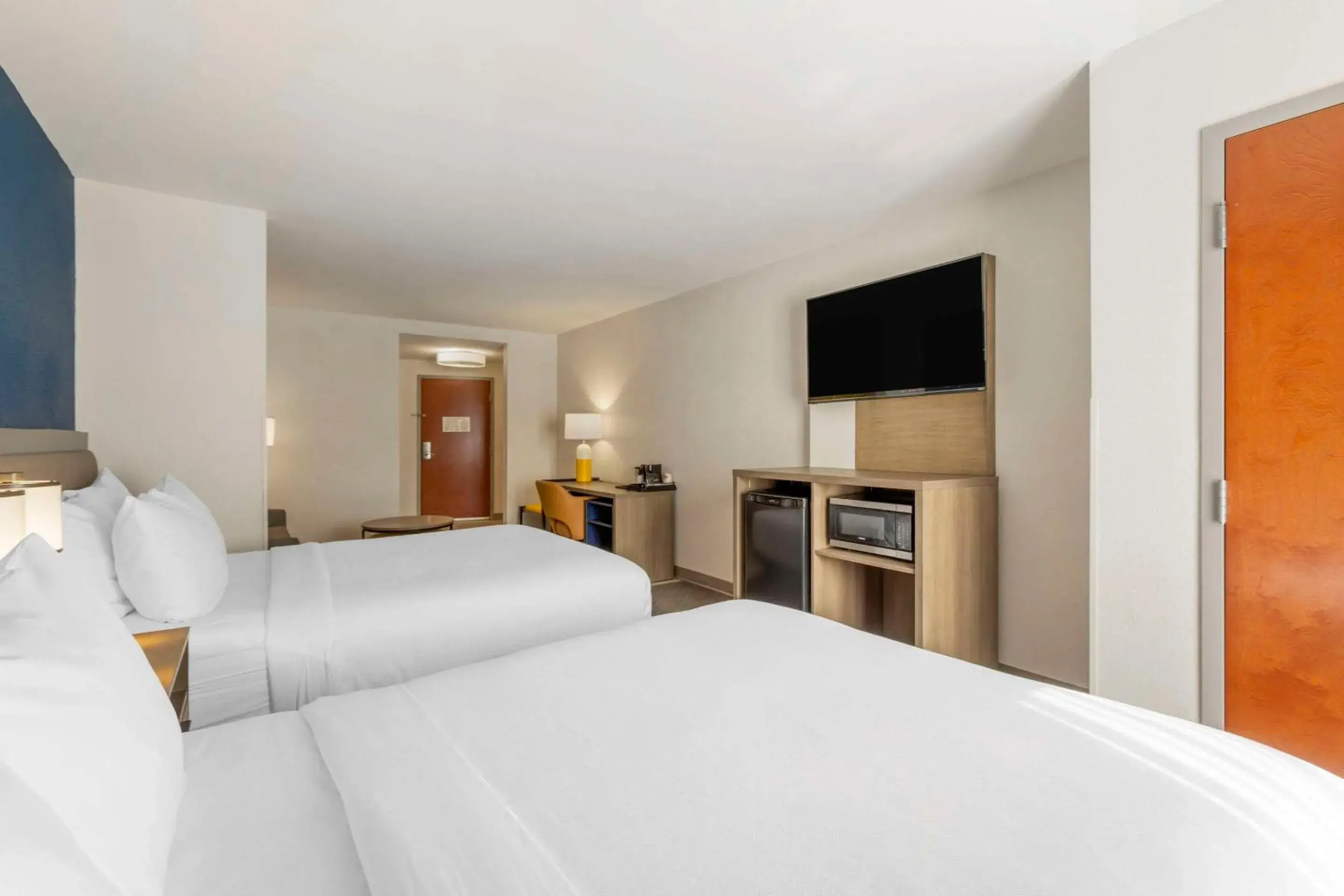 Bedroom, Bed in Comfort Suites Columbia Northeast - Fort Jackson Bedroom, Bed in Comfort Suites Columbia Northeast - Fort Jackson