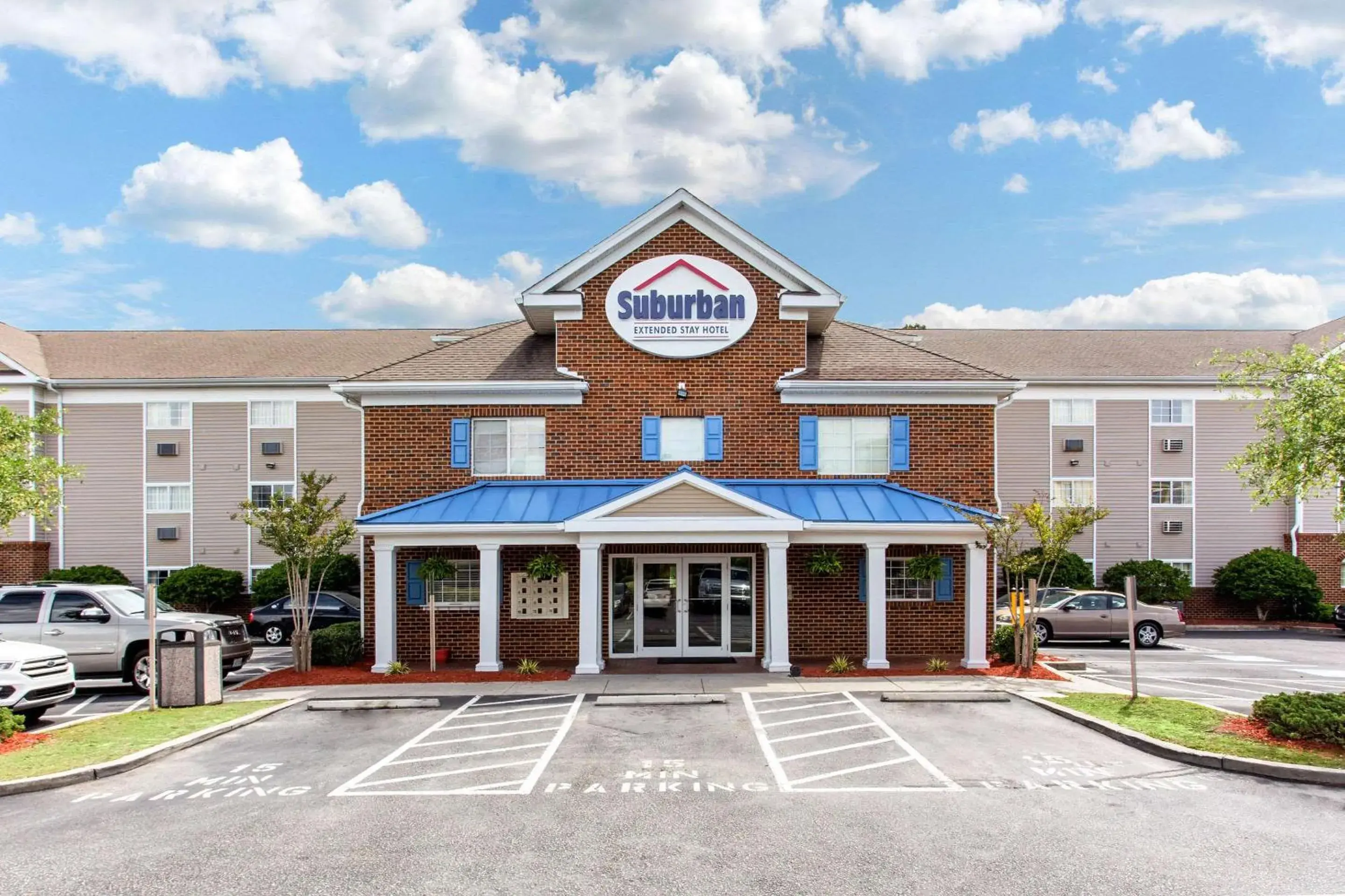 Property building in Studio 6 Myrtle Beach, SC Property building in Studio 6 Myrtle Beach, SC
