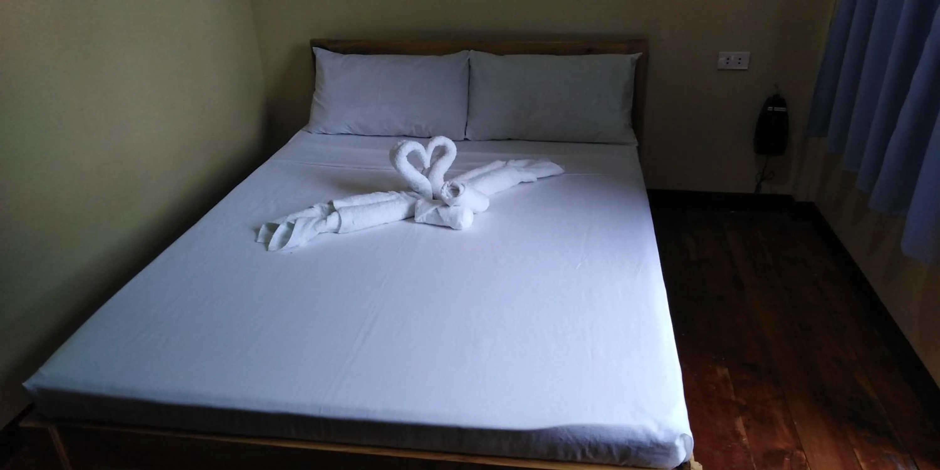 Photo of the whole room, Bed in Southside Tourist Inn