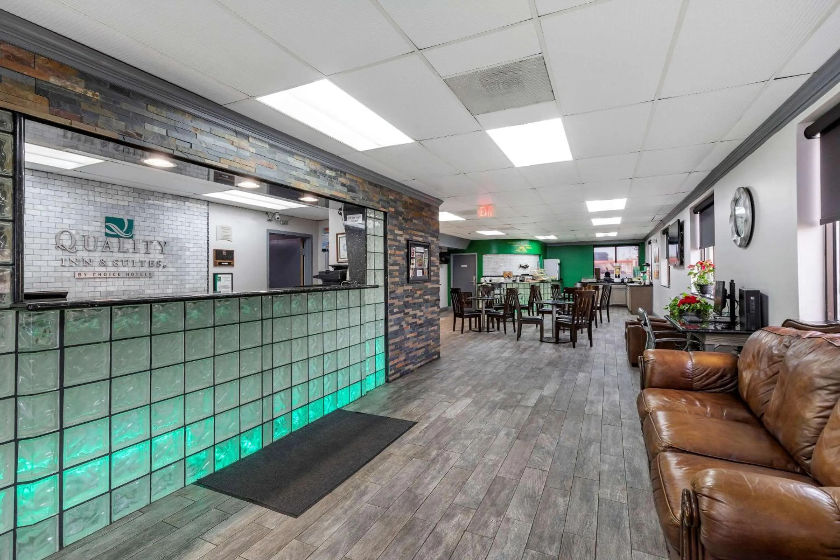 Lobby or reception in Quality Inn & Suites Ft Jackson Maingate