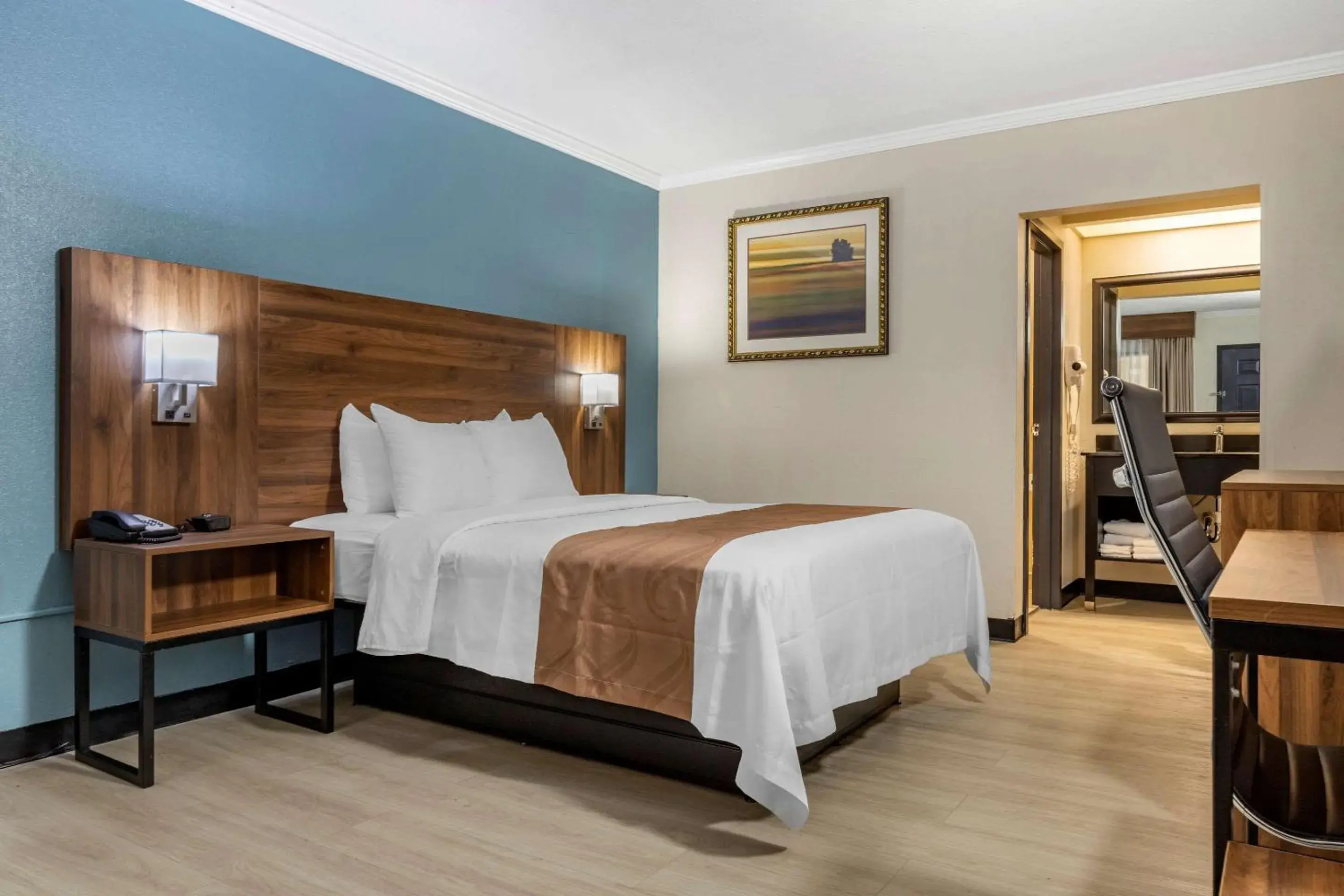 Bedroom, Bed in Quality Inn & Suites Ft Jackson Maingate Bedroom, Bed in Quality Inn & Suites Ft Jackson Maingate