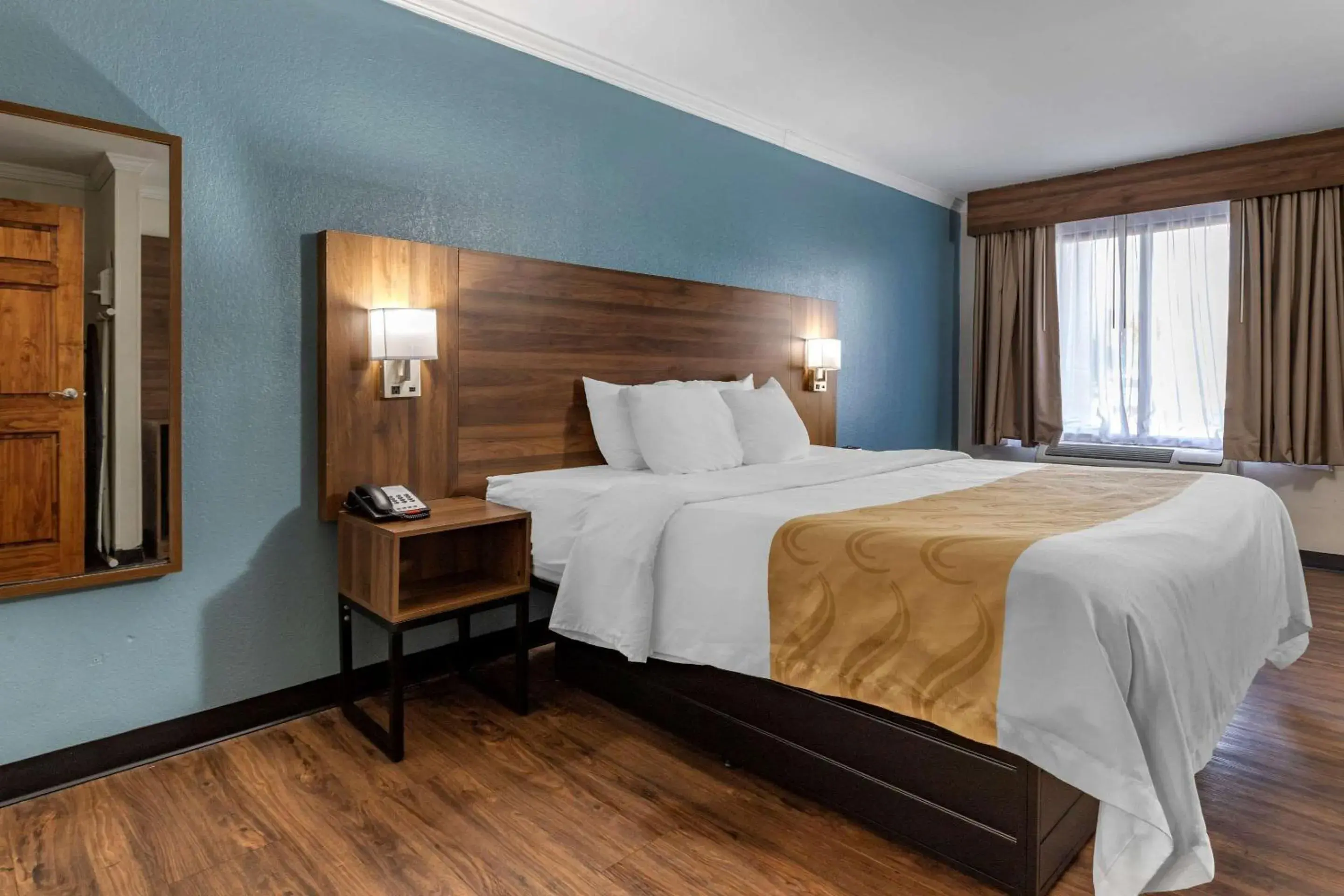 Bedroom, Bed in Quality Inn & Suites Ft Jackson Maingate Bedroom, Bed in Quality Inn & Suites Ft Jackson Maingate