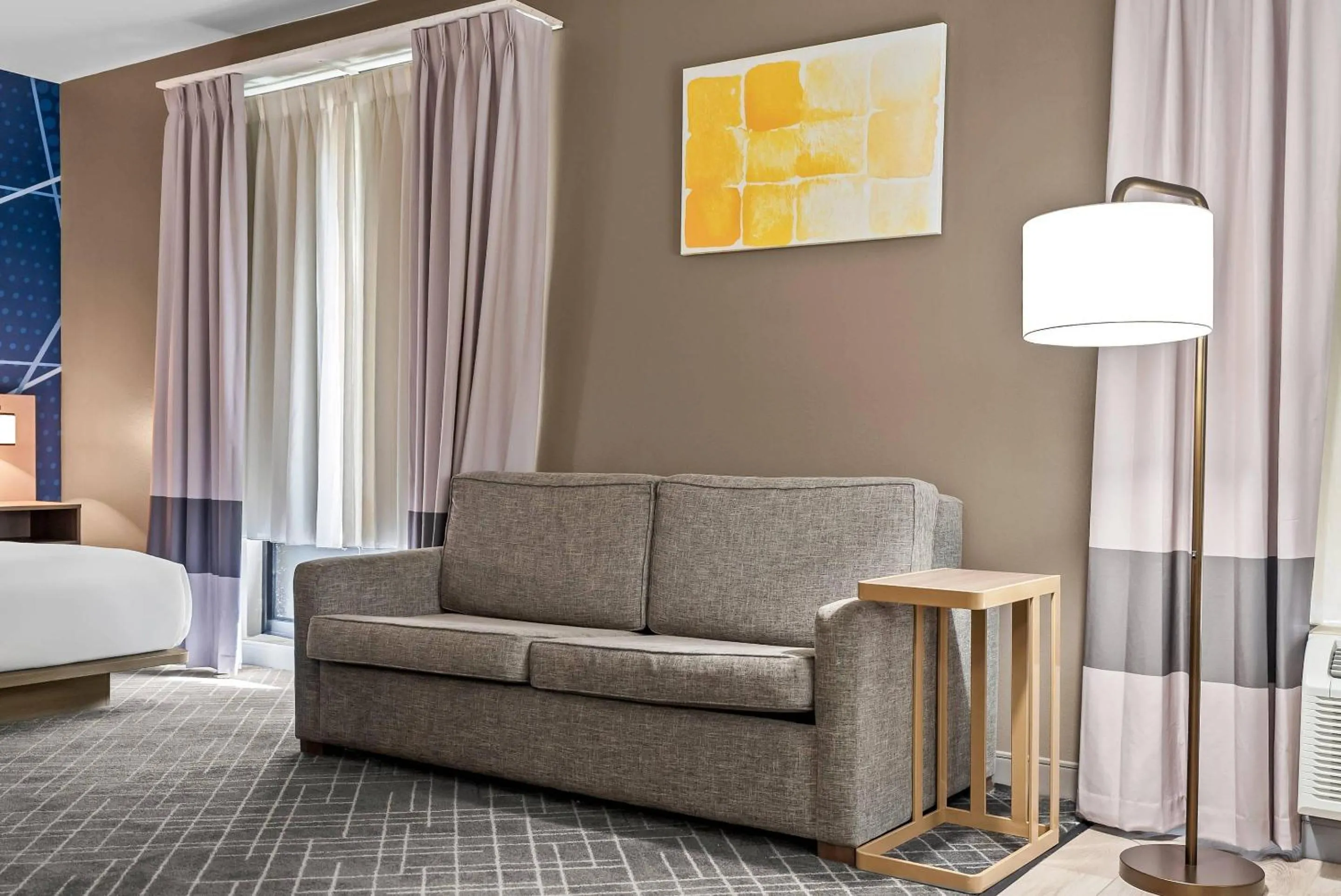 Bedroom, Bed in Comfort Suites Simpsonville - Greenville