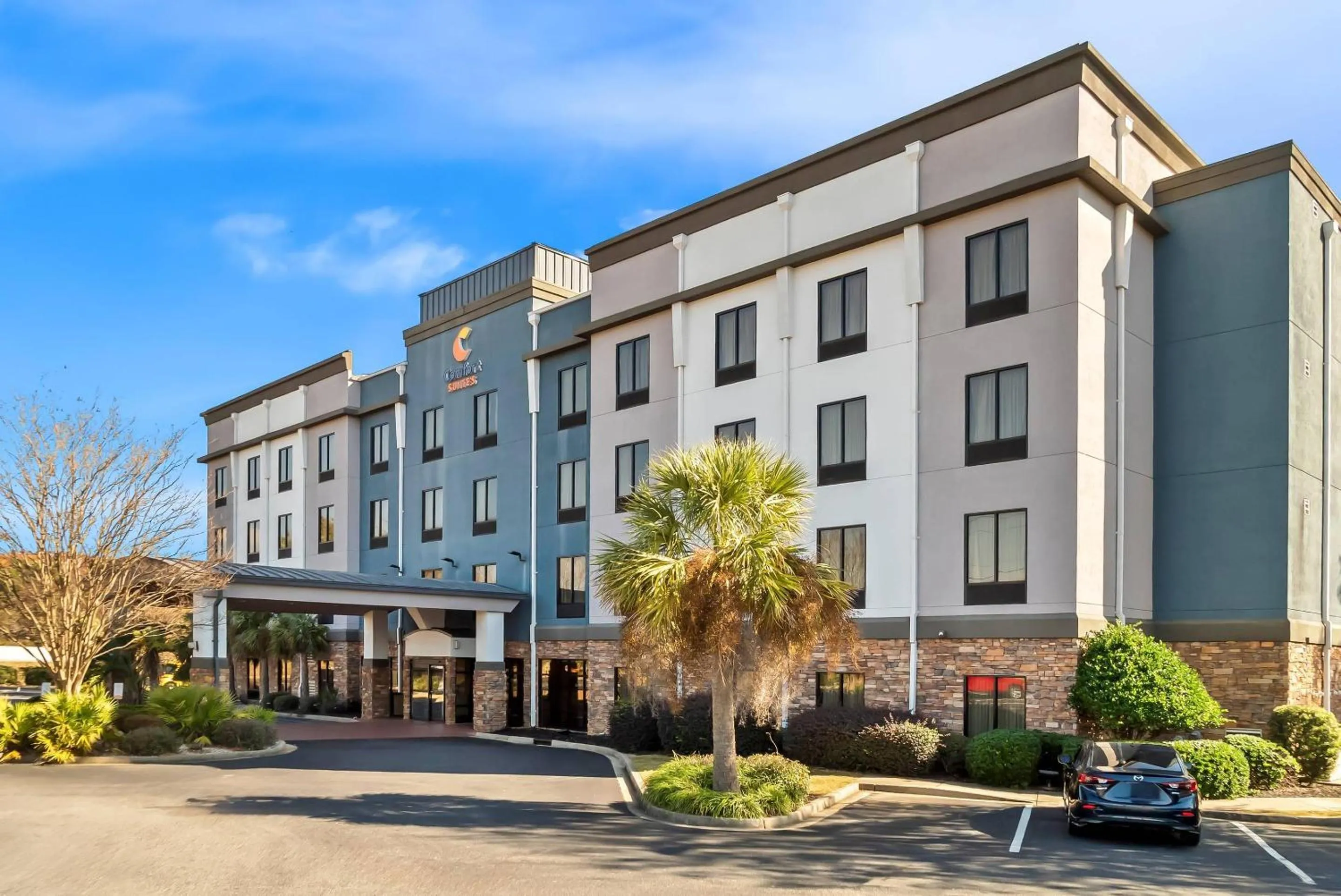 Property building in Comfort Suites Simpsonville - Greenville