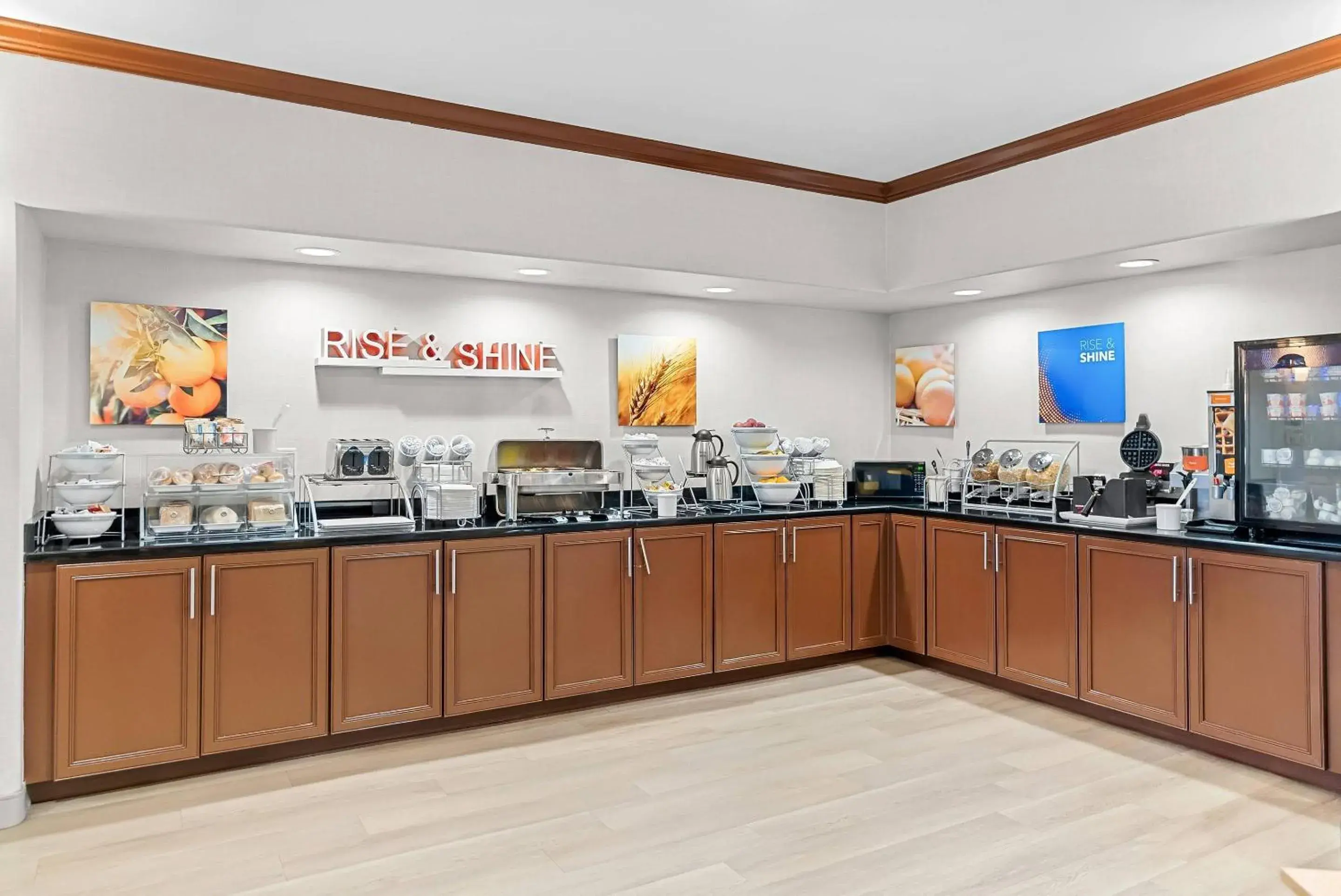 Breakfast in Comfort Suites Simpsonville - Greenville Breakfast in Comfort Suites Simpsonville - Greenville