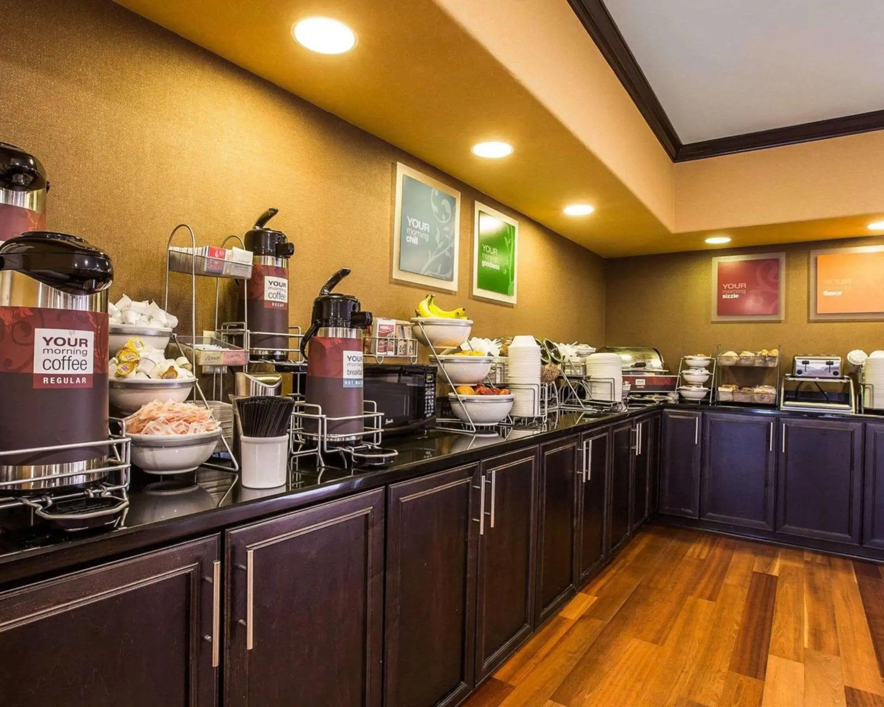 Breakfast in Comfort Suites Simpsonville - Greenville Breakfast in Comfort Suites Simpsonville - Greenville