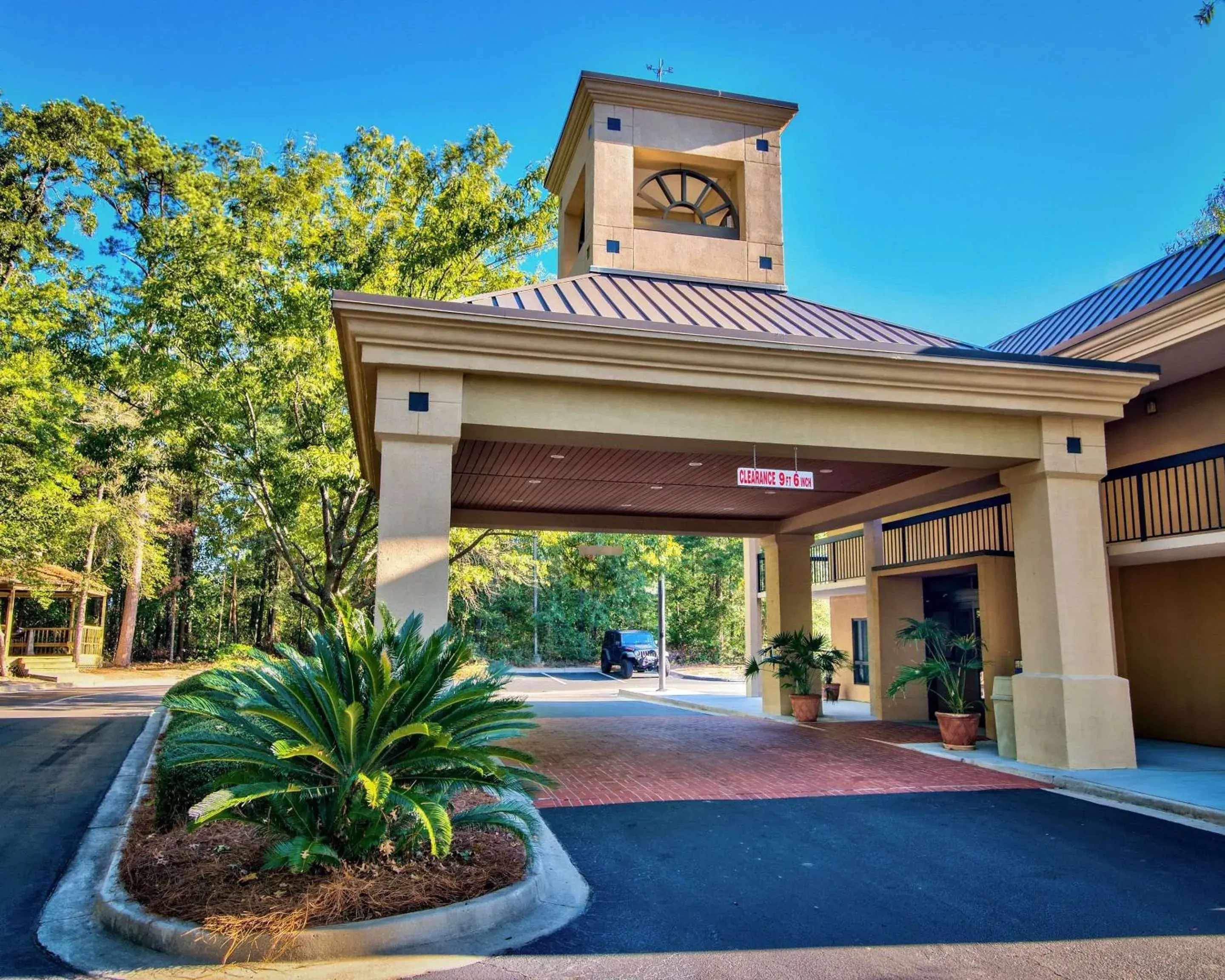 Property building in Clarion Inn & Suites Aiken South Property building in Clarion Inn & Suites Aiken South