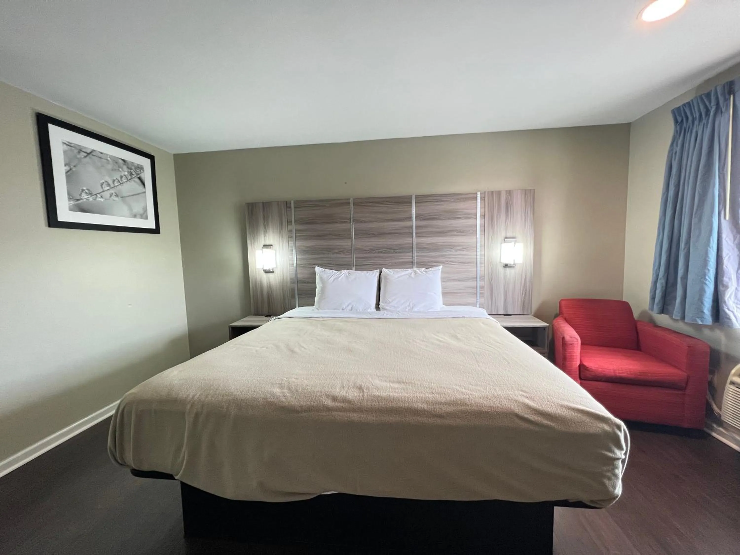 Bed in Travelodge by Wyndham Santee