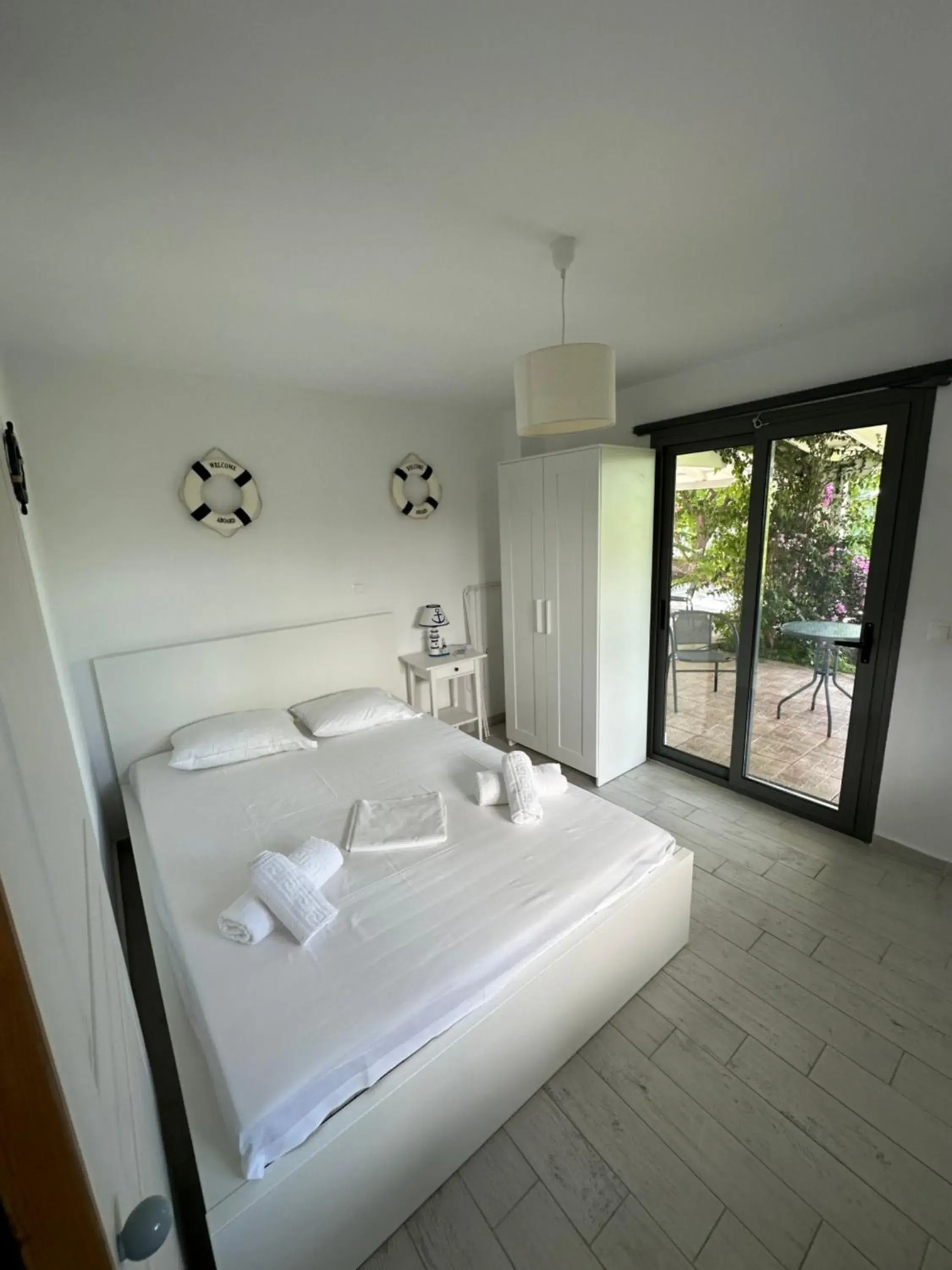 Apartment with Garden View in La Casa Al Mare Apartment with Garden View in La Casa Al Mare