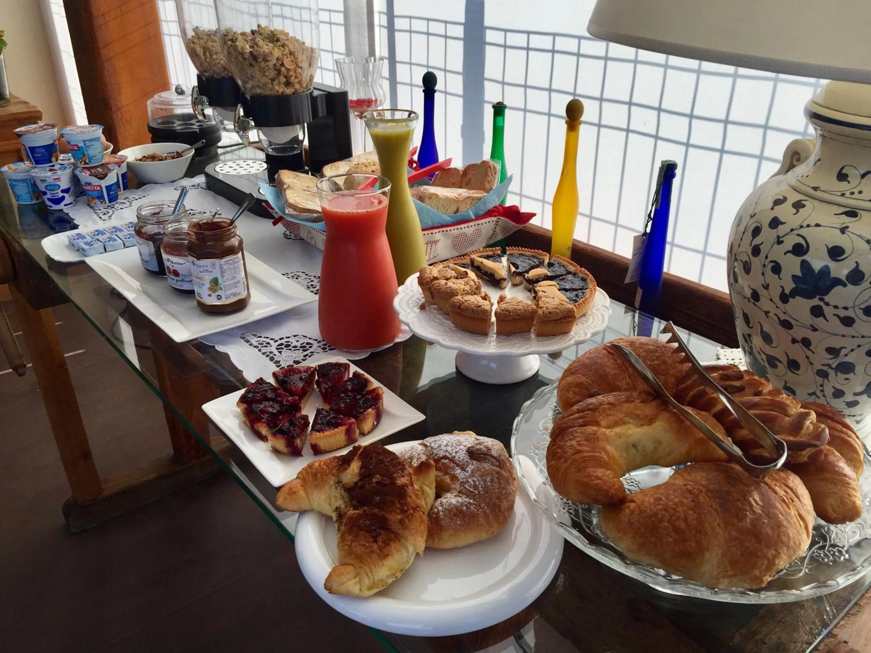 Buffet breakfast in LA TANA DEL GRILLO