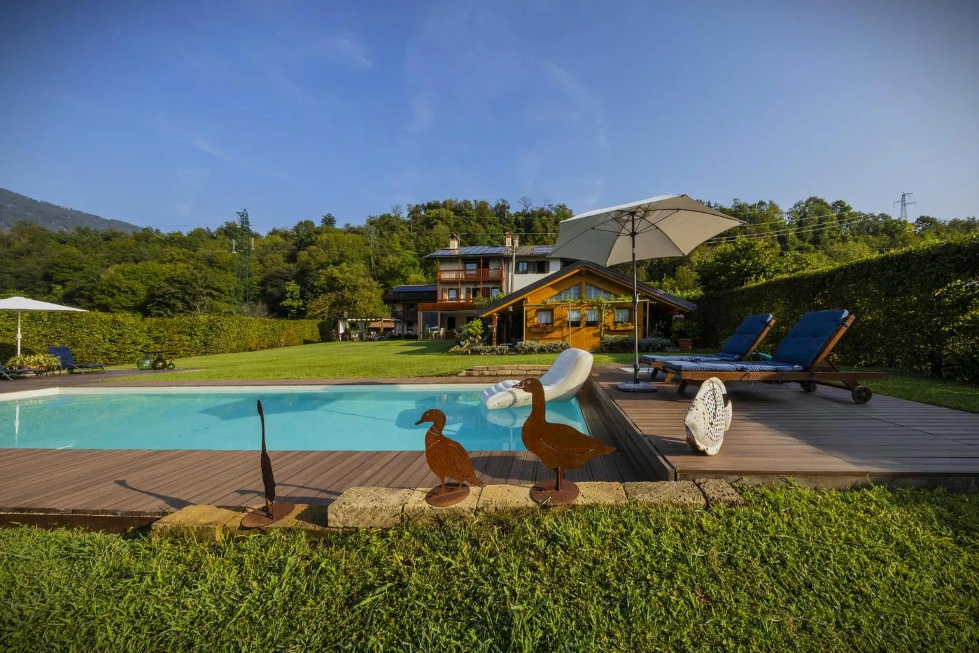Garden view in LA TANA DEL GRILLO