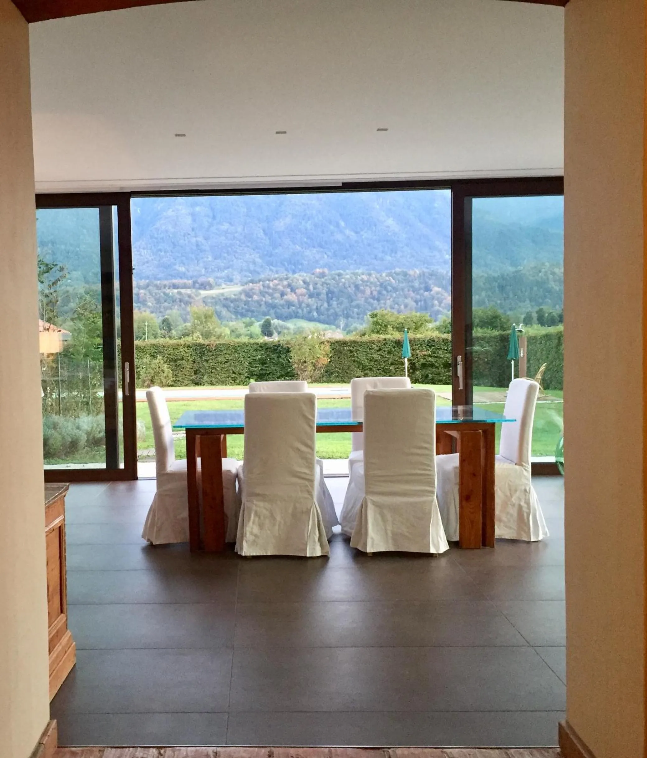 Dining area in LA TANA DEL GRILLO