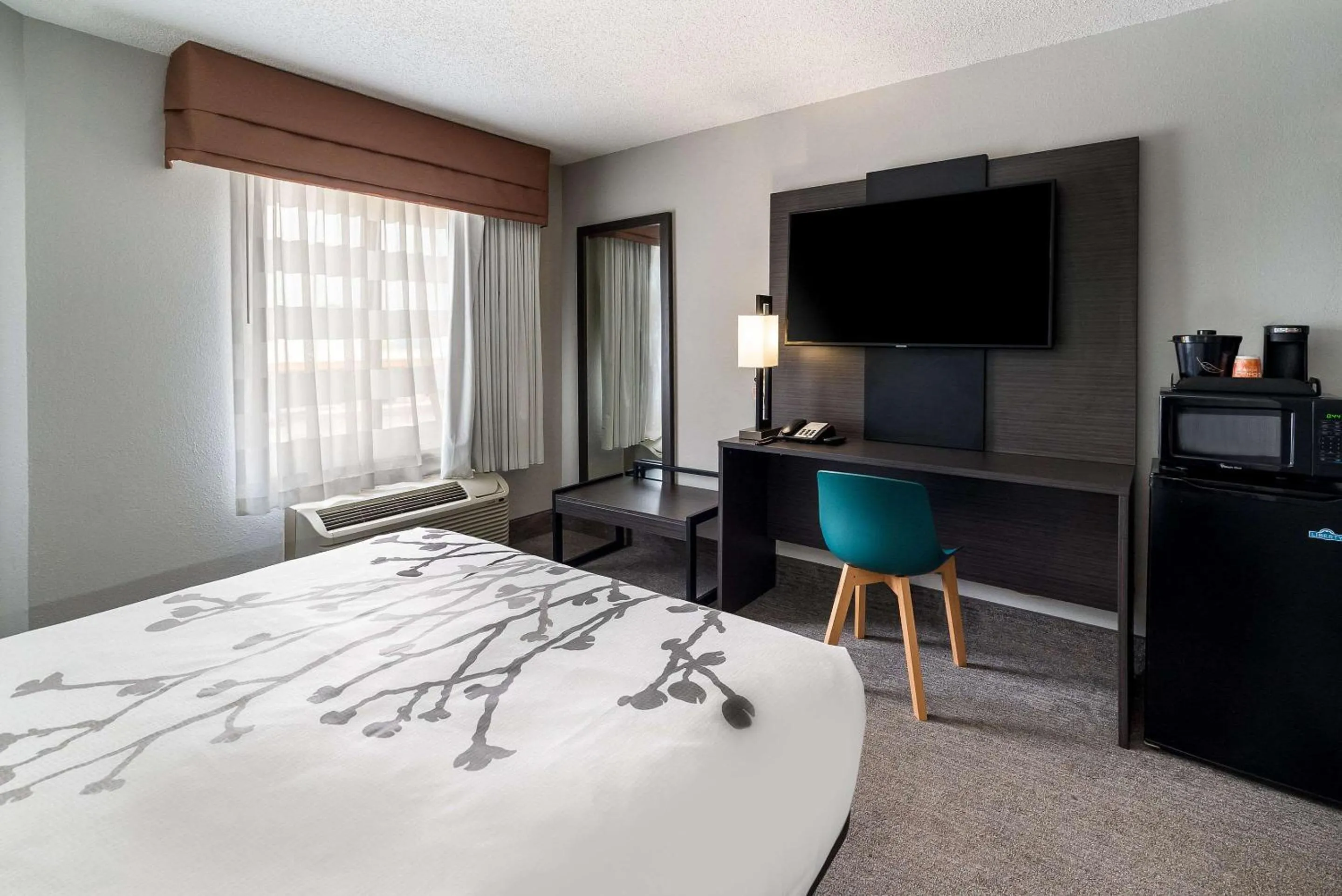 Bedroom in Sleep Inn Spartanburg Southwest