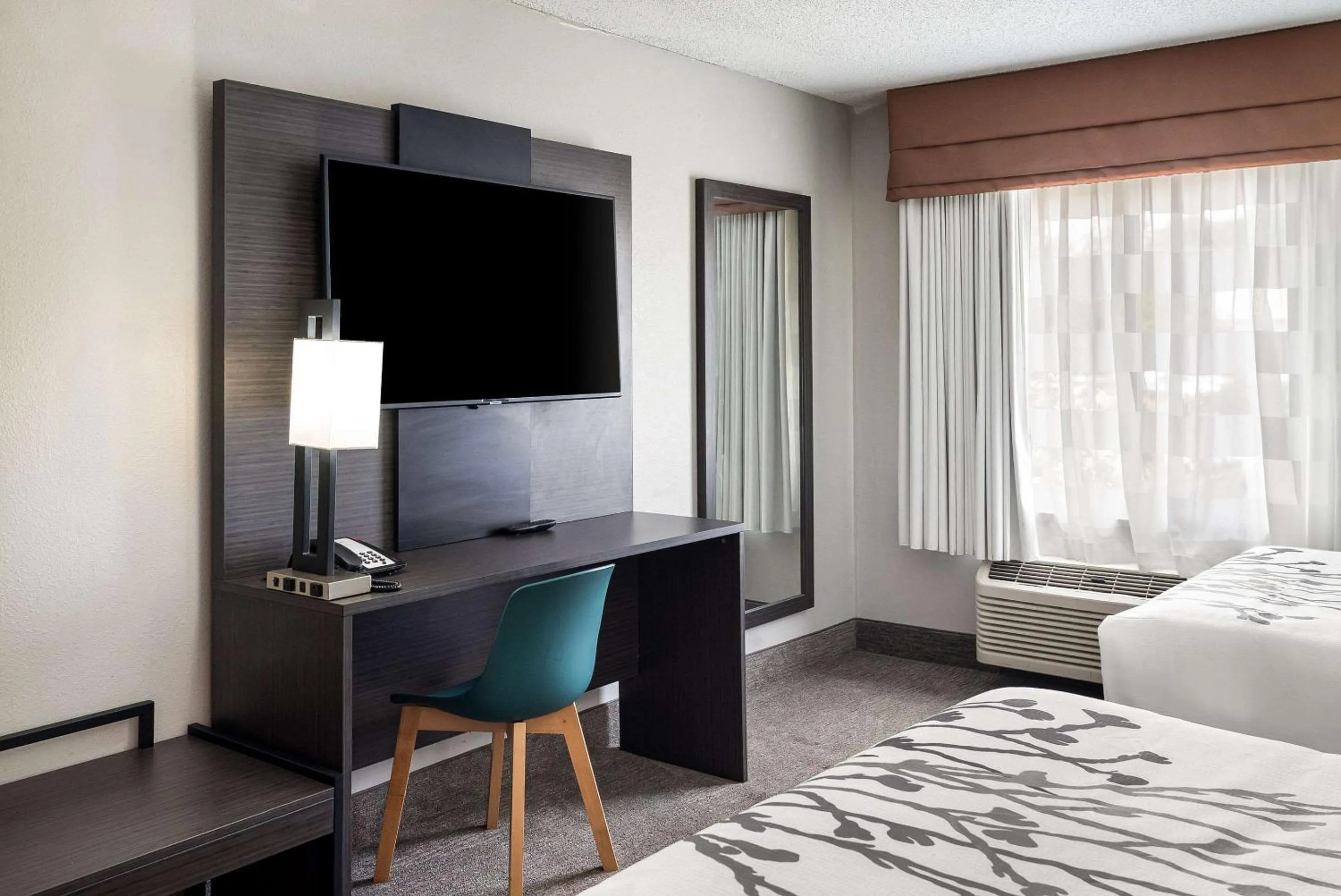 Bedroom in Sleep Inn Spartanburg Southwest