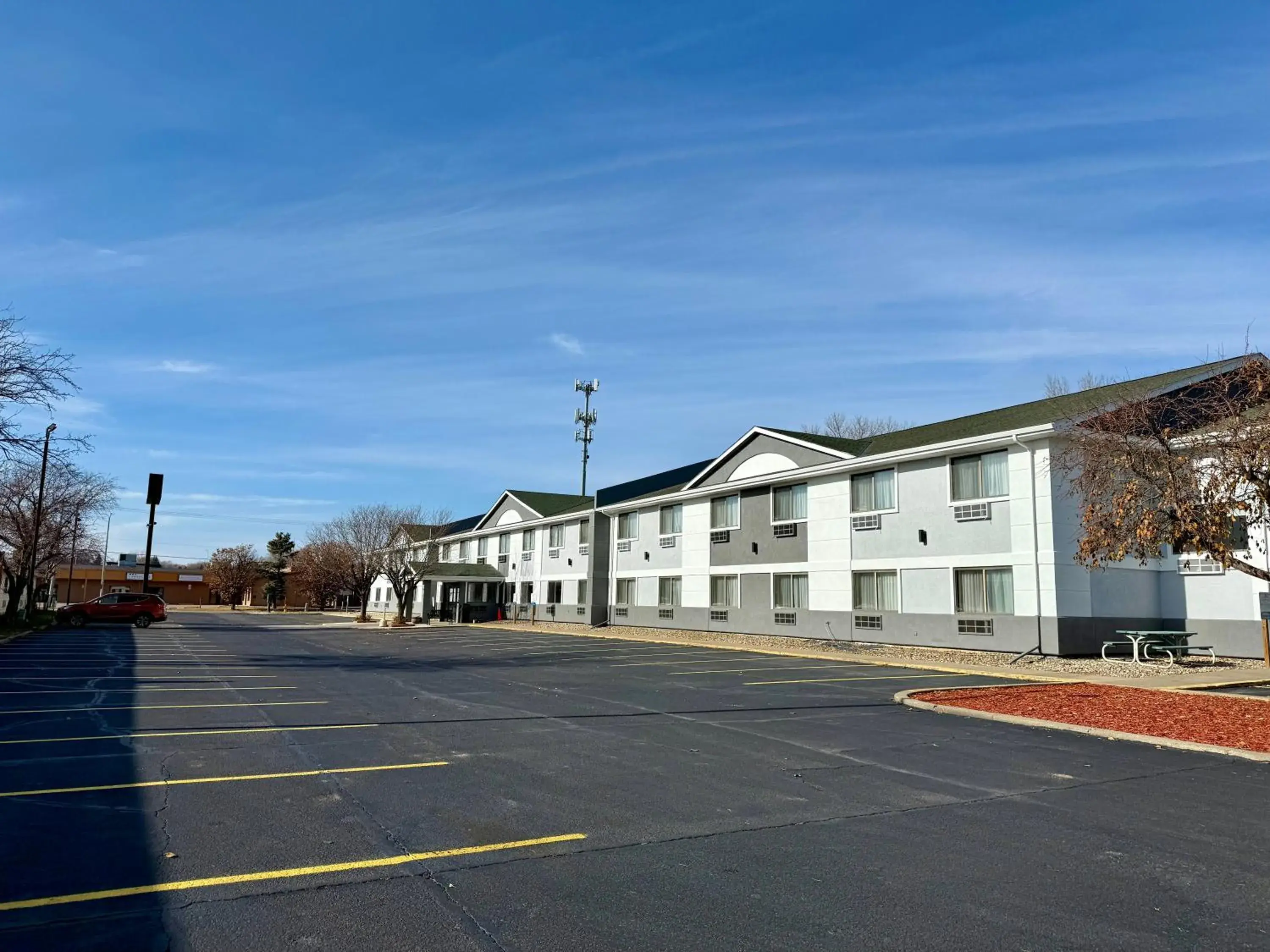 Property building in Quality Inn & Suites Sioux Falls South Property building in Quality Inn & Suites Sioux Falls South