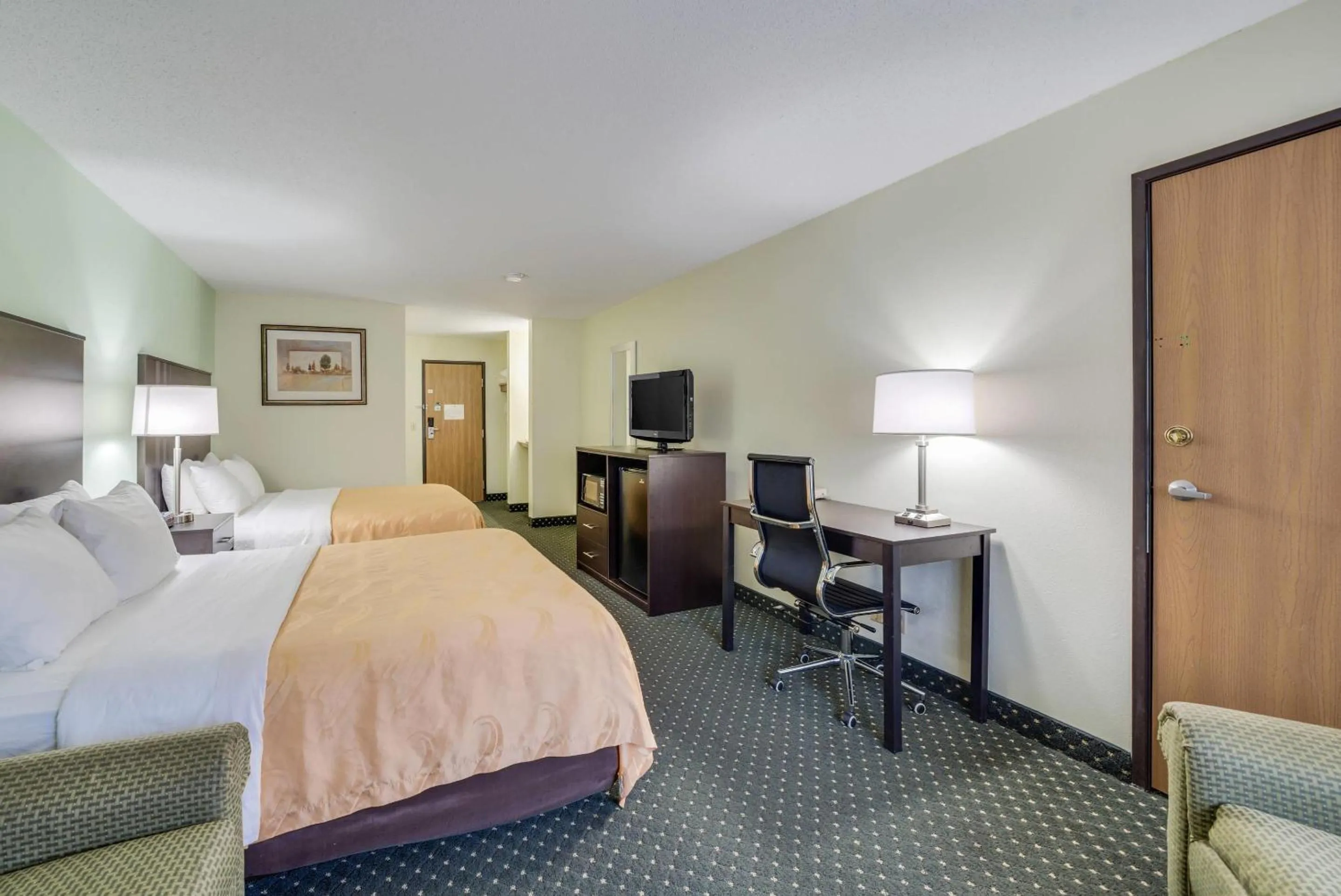 Bedroom, Bed in Quality Inn & Suites Sioux Falls South