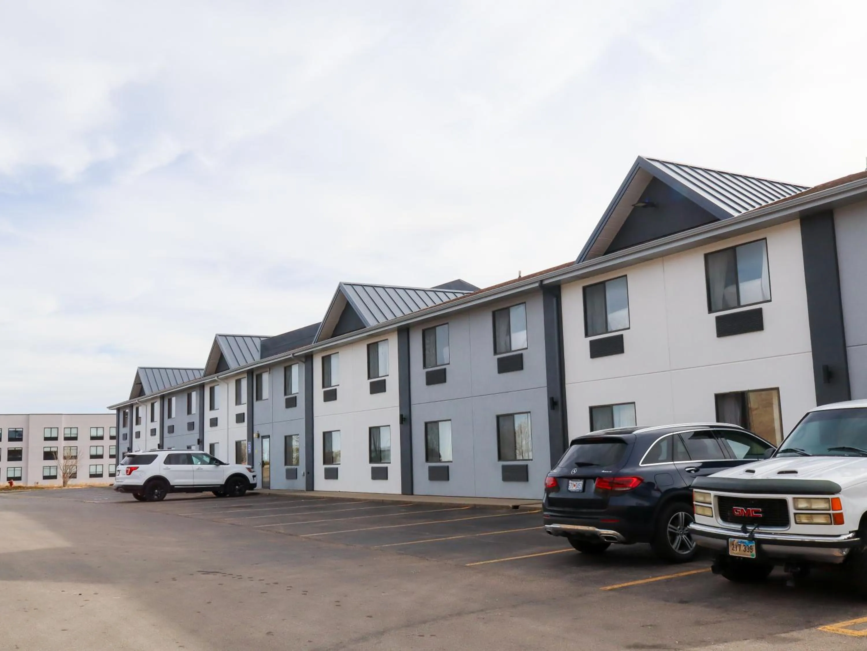 Travelodge by Wyndham Rapid City - Black Hills