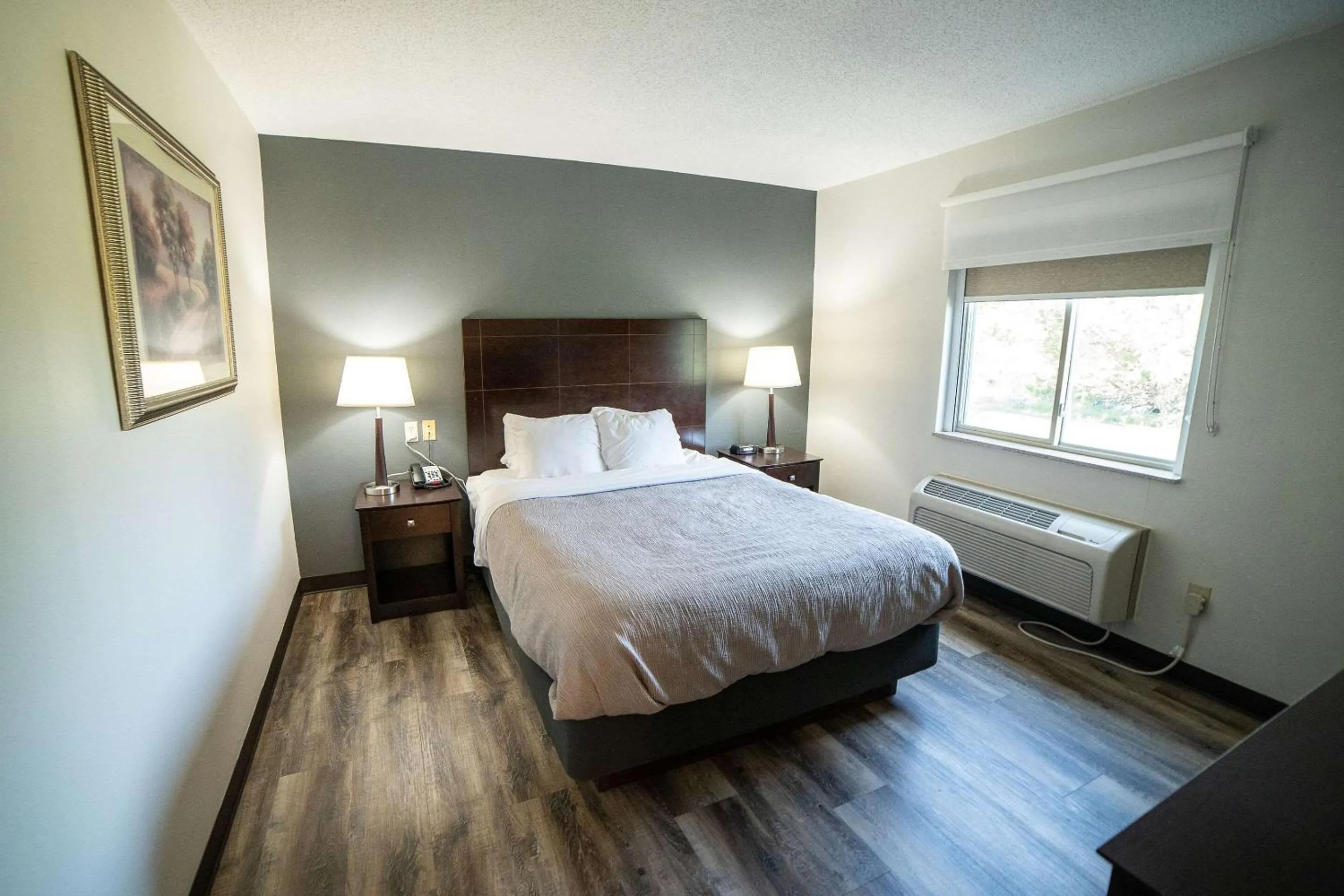 Bedroom, Bed in Quality Inn & Suites Watertown near Prairie Lakes Ice Arena