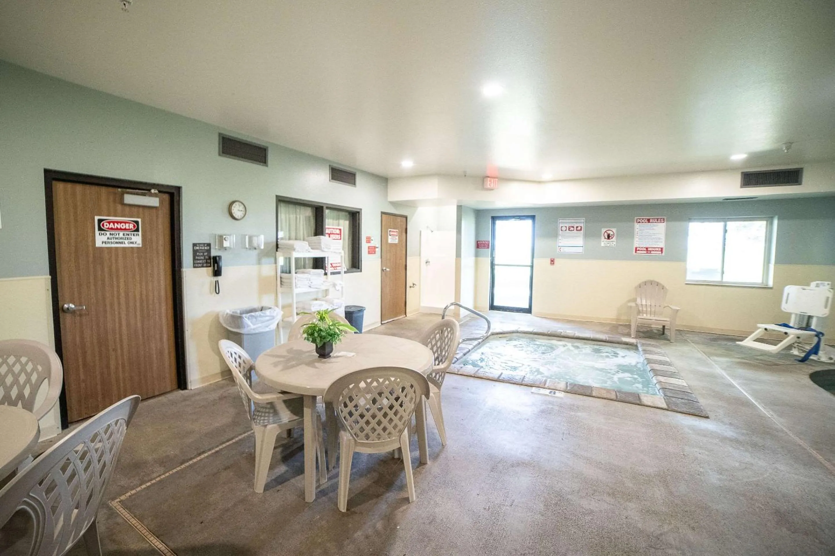 Swimming pool in Quality Inn & Suites Watertown near Prairie Lakes Ice Arena