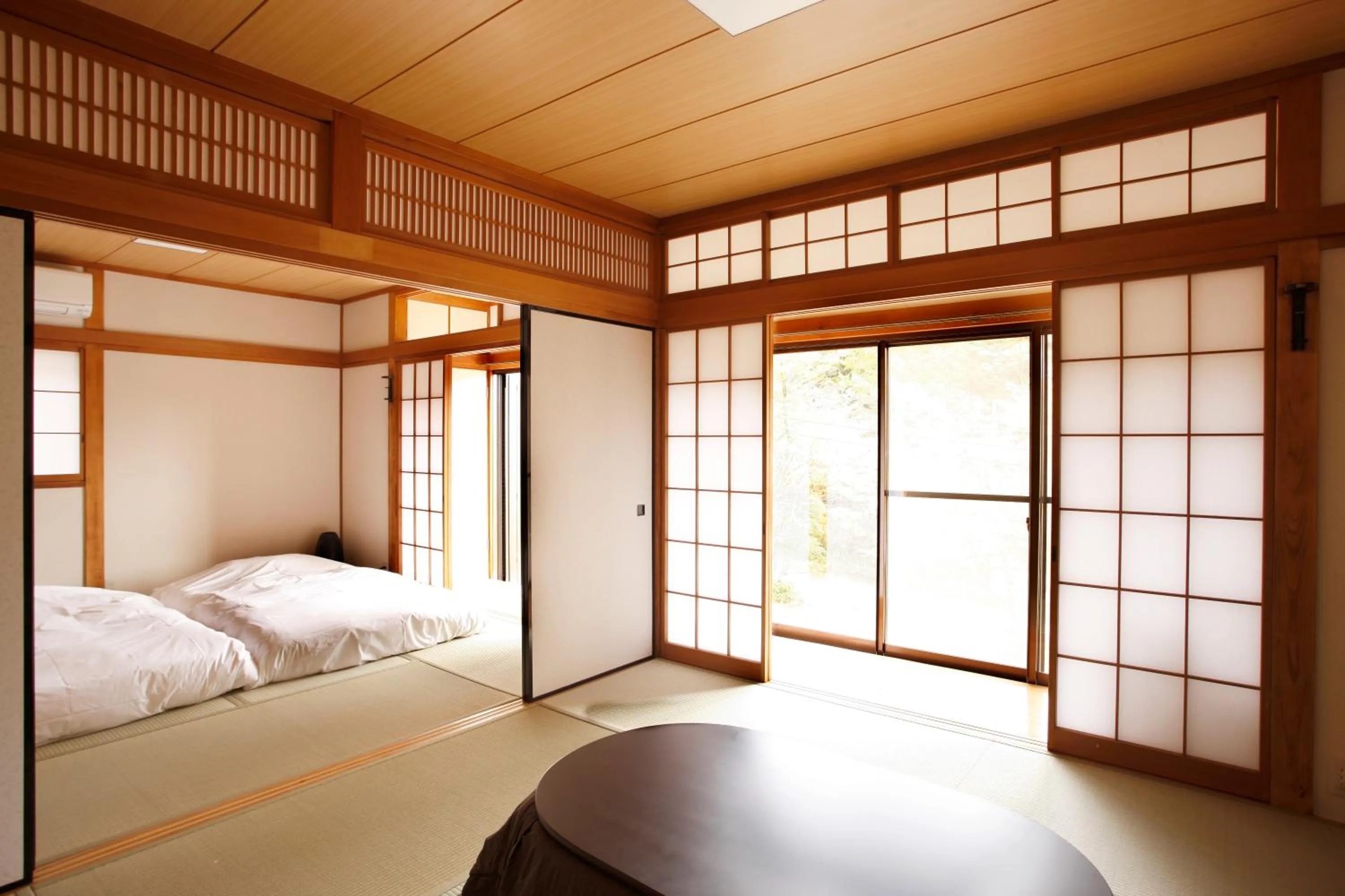 Photo of the whole room, Bed in Hakone Fura