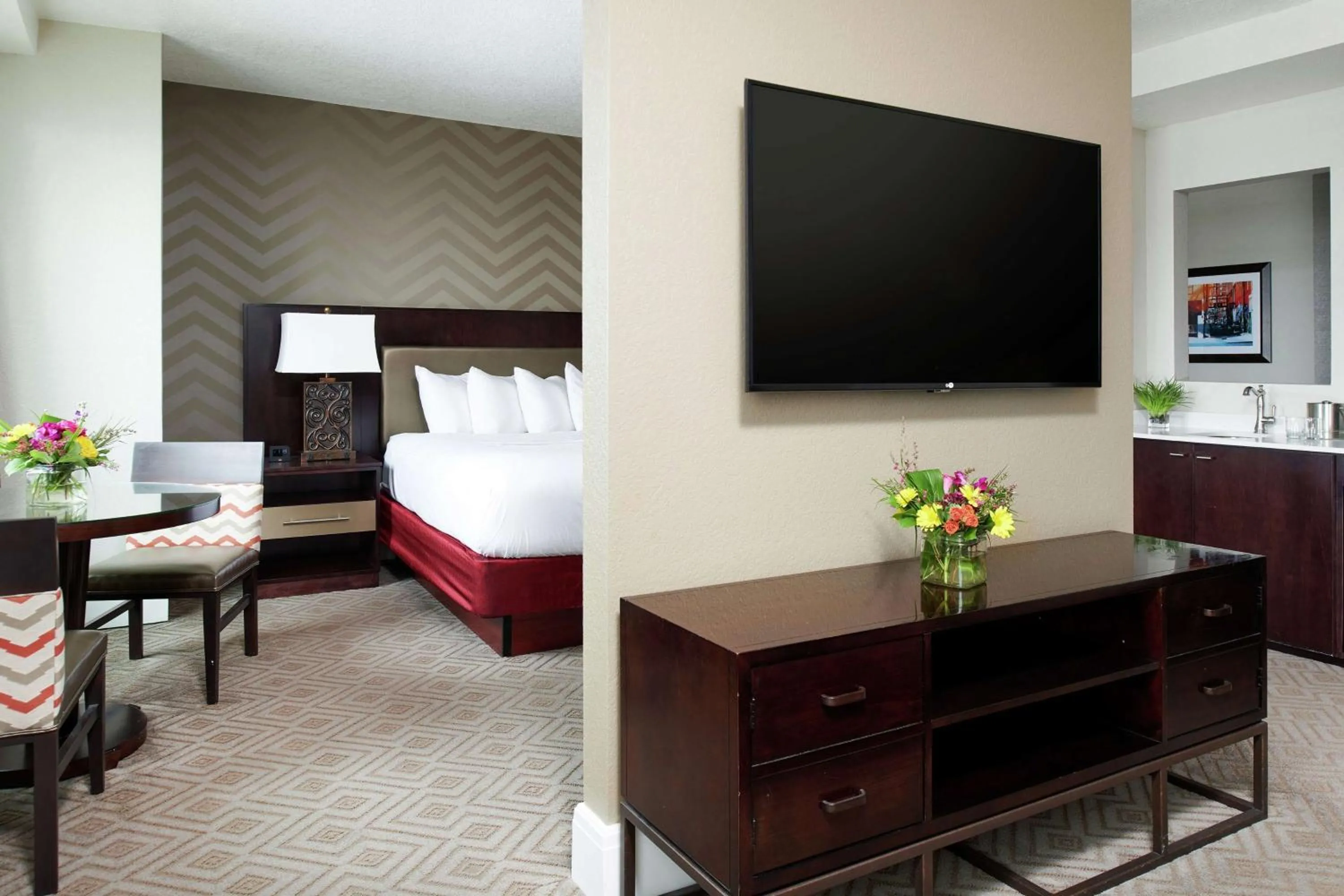 Bedroom, Bed in Hotel Alex Johnson Rapid City, Curio Collection by Hilton