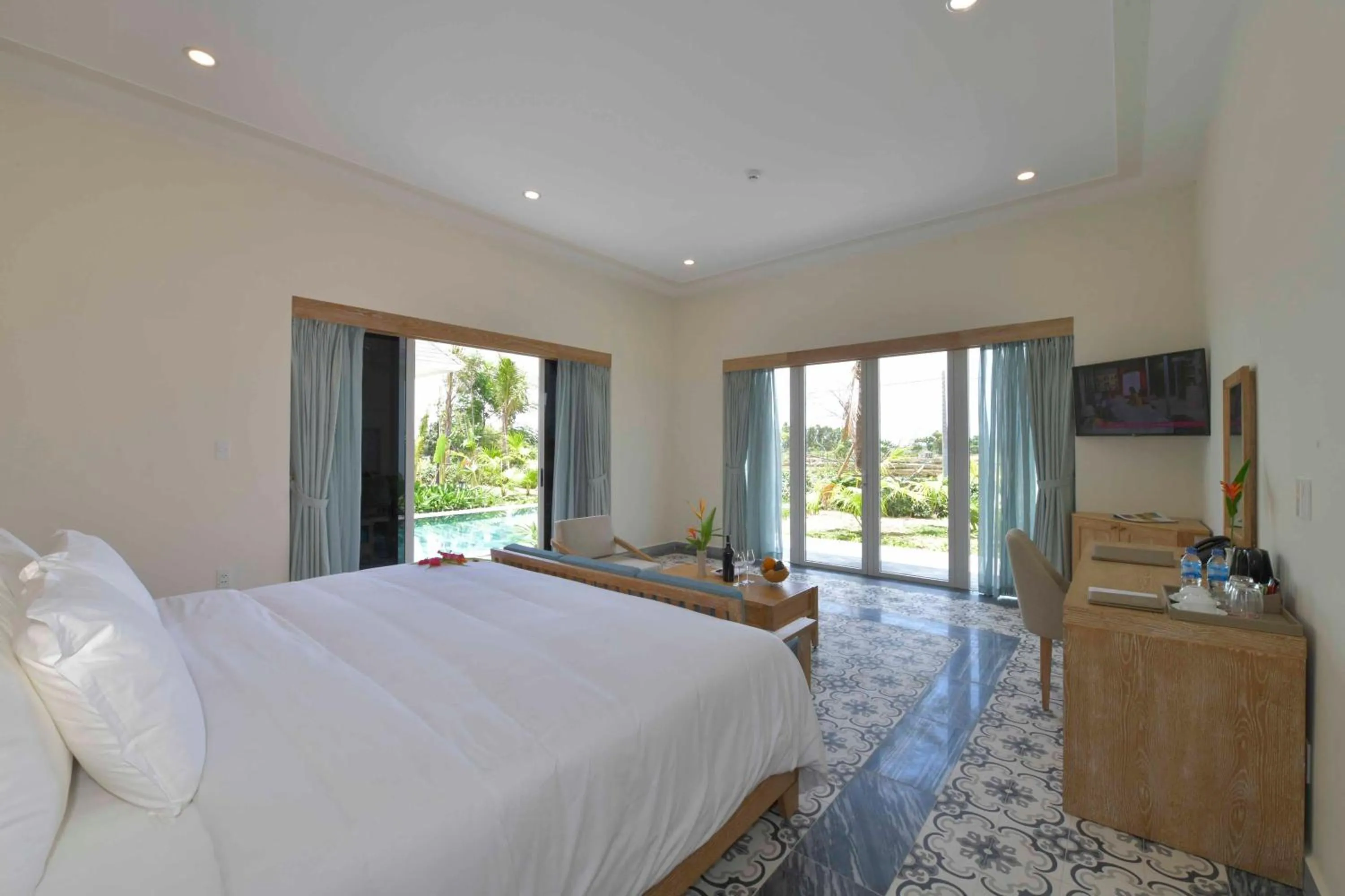 Bed in CocoLand Thu Xa Ancient Town Resort