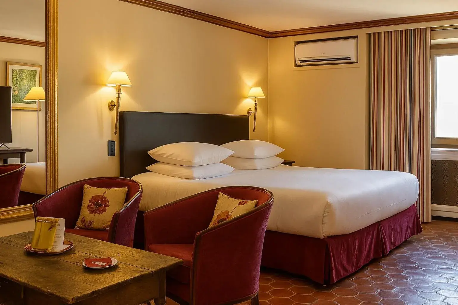 Photo of the whole room, Bed in Georges Blanc Parc & Spa Photo of the whole room, Bed in Georges Blanc Parc & Spa