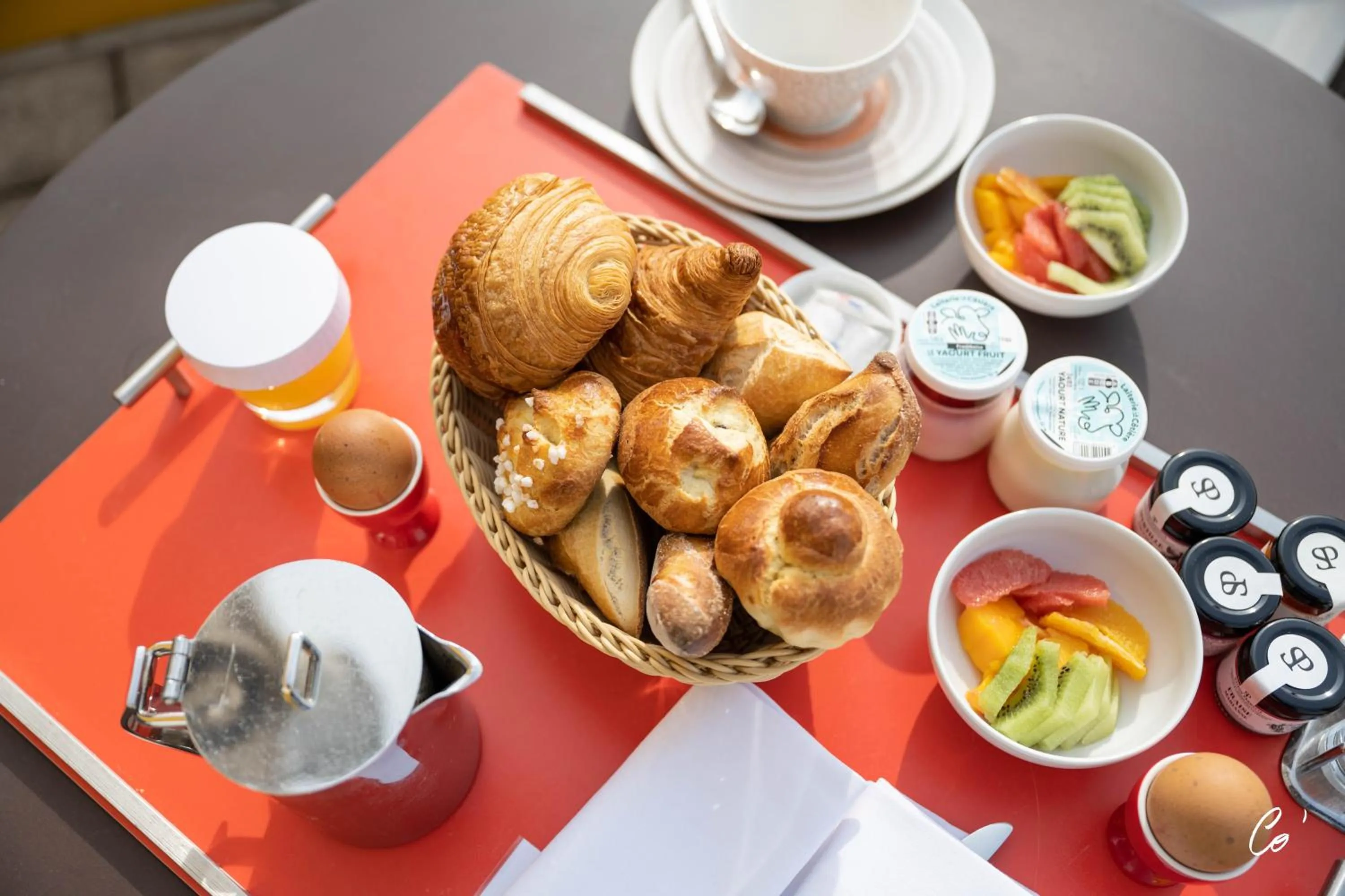 Continental breakfast in Georges Blanc Parc & Spa