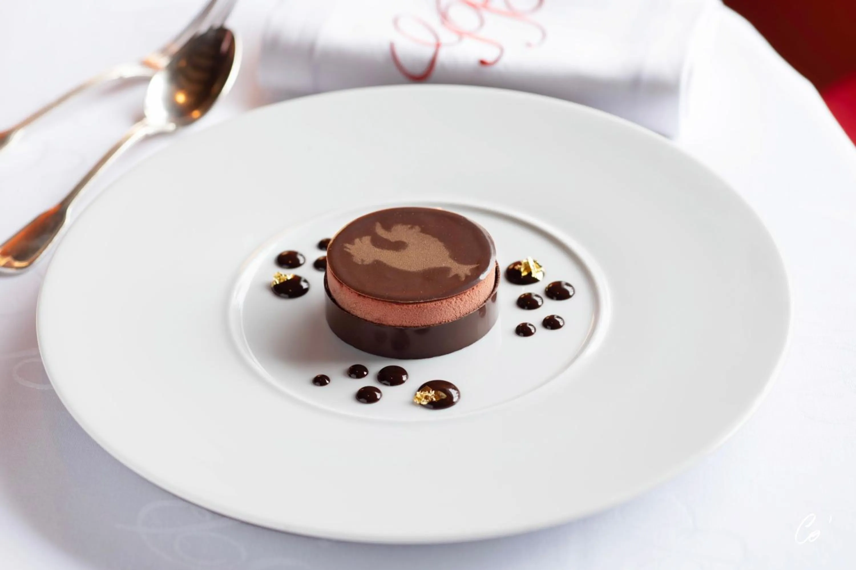 Restaurant/places to eat in Georges Blanc Parc & Spa