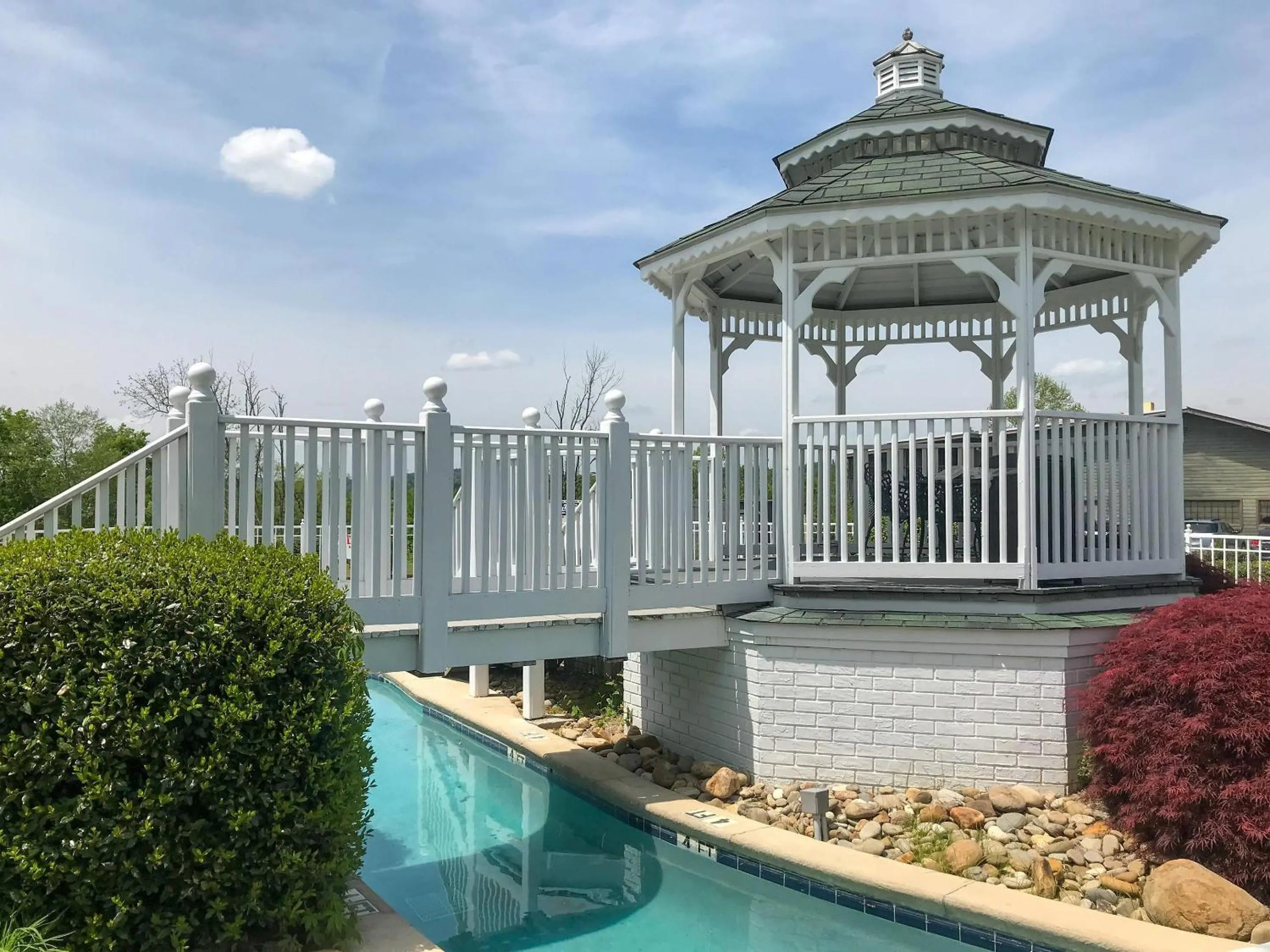 Property building in Clarion Inn Willow River