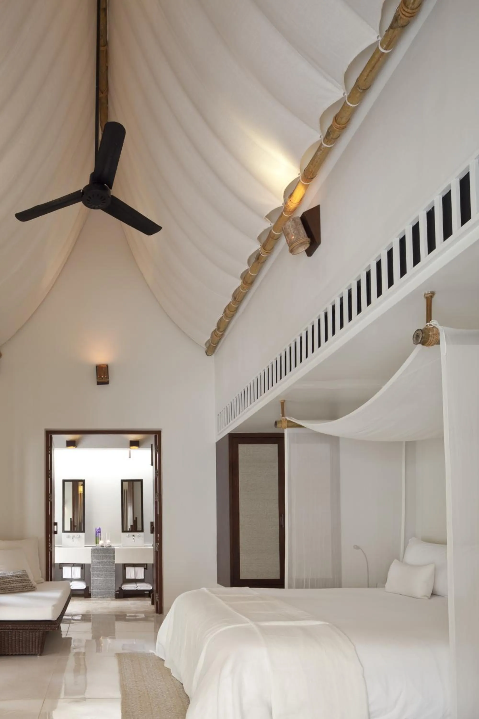 Bathroom, Bed in SALA Samui Choengmon Beach Resort