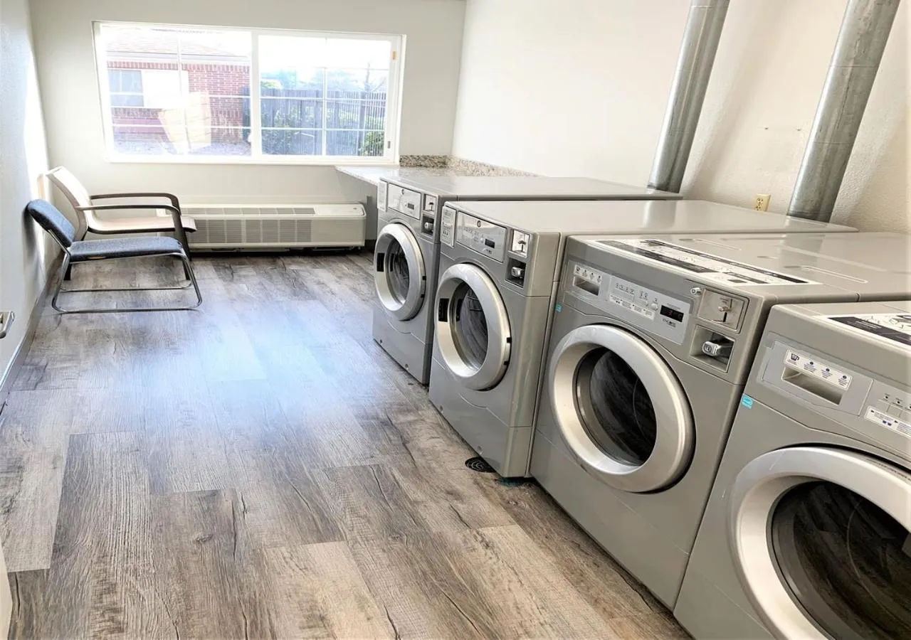 Property building in MainStay Suites Brentwood-Nashville