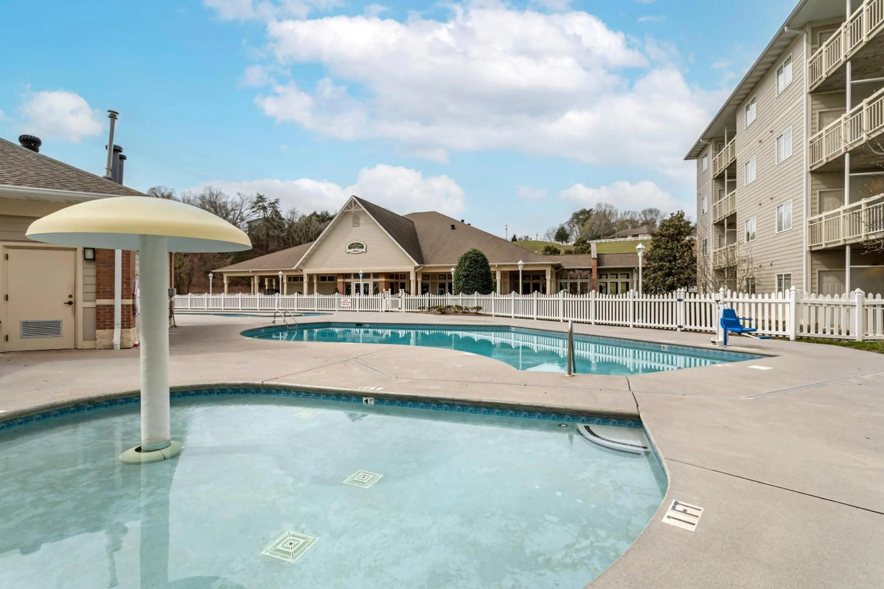 Swimming pool in LeConte Hotel & Convention Center, an Ascend Collection Hotel