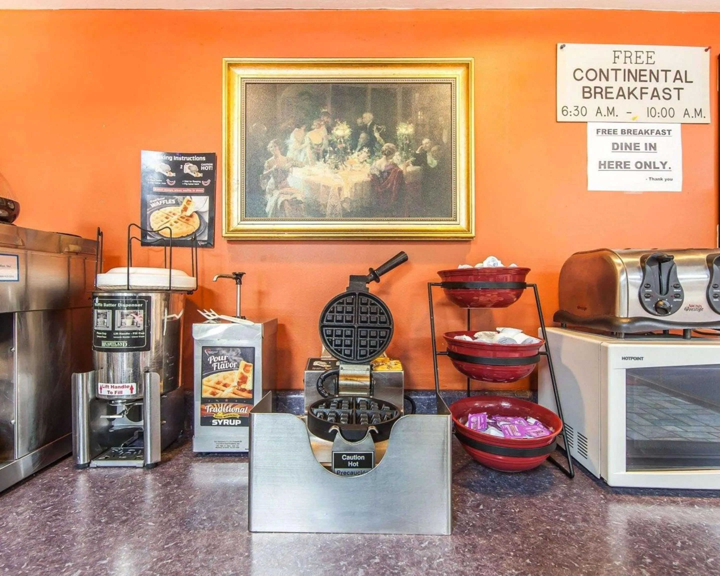 Restaurant/places to eat in Econo Lodge Cleveland