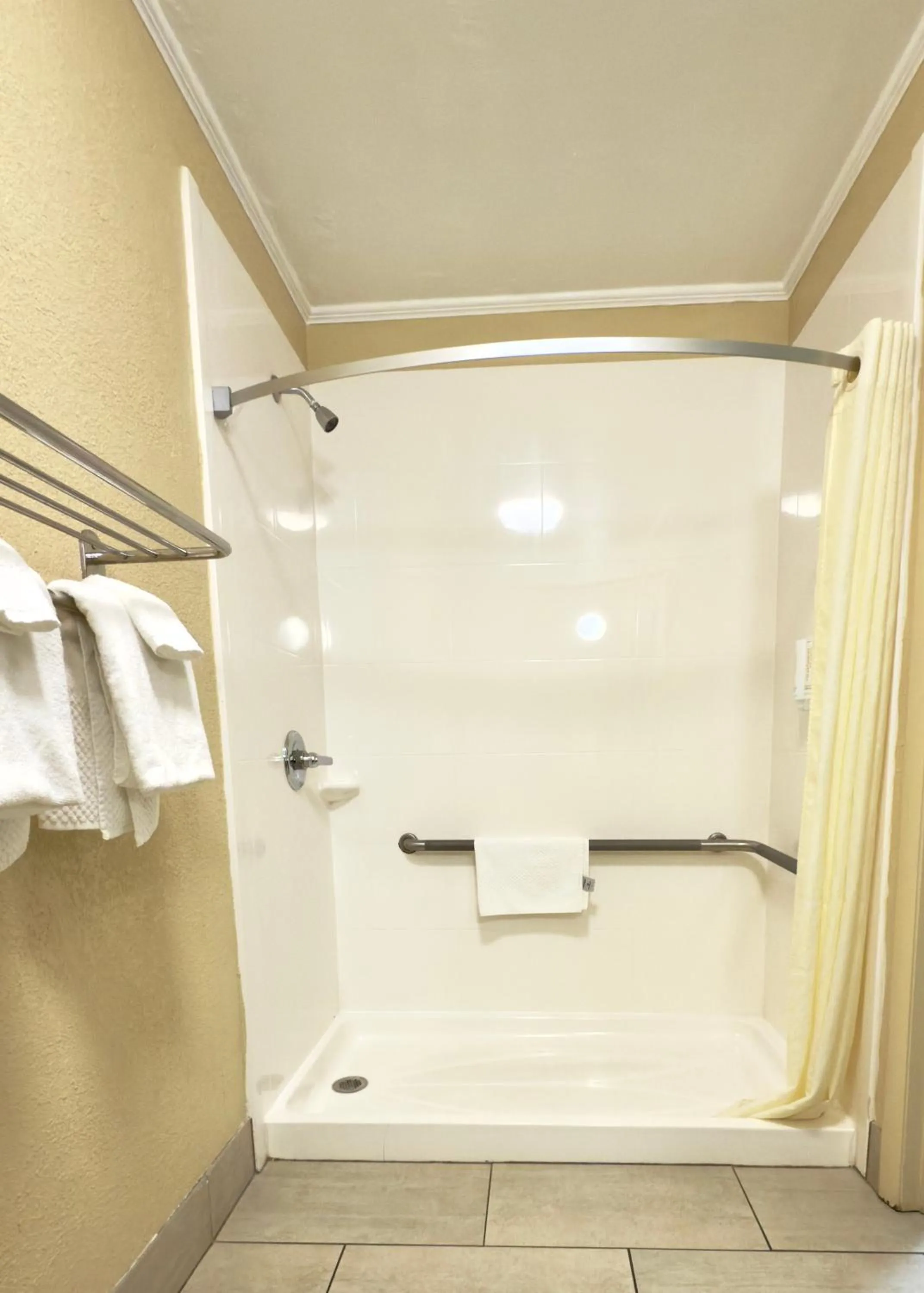 Bathroom in Econo Lodge