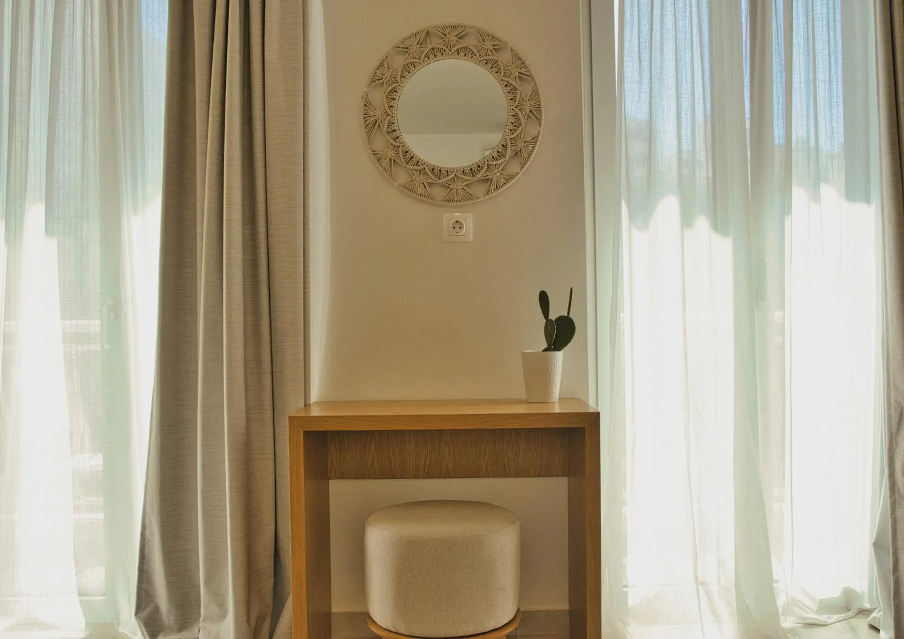 Suite with Garden View - single occupancy in Aeolia suites Suite with Garden View - single occupancy in Aeolia suites