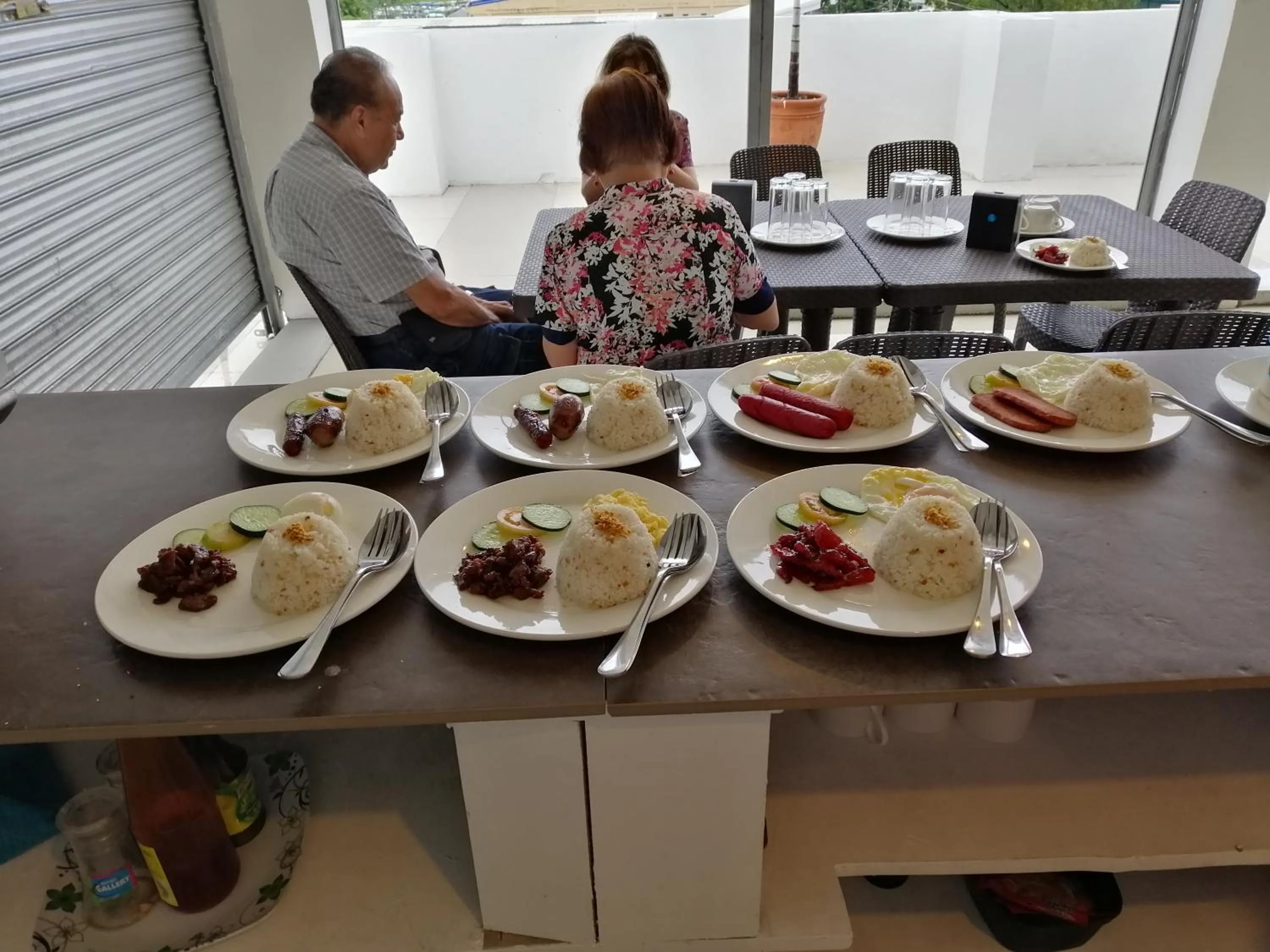 Food and drinks in Hotel Rupert A Baler