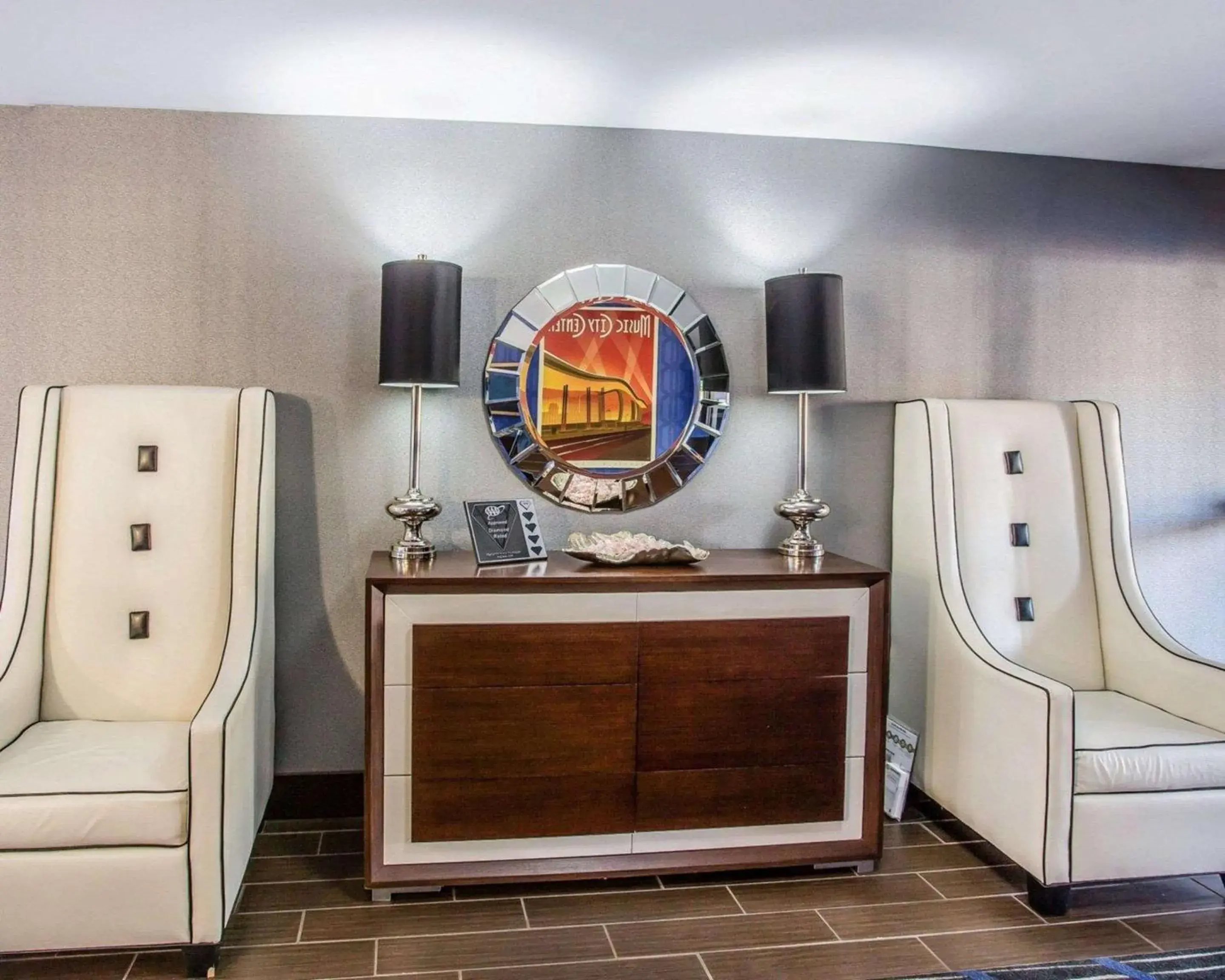 Lobby or reception in Quality Suites Nashville Airport Lobby or reception in Quality Suites Nashville Airport