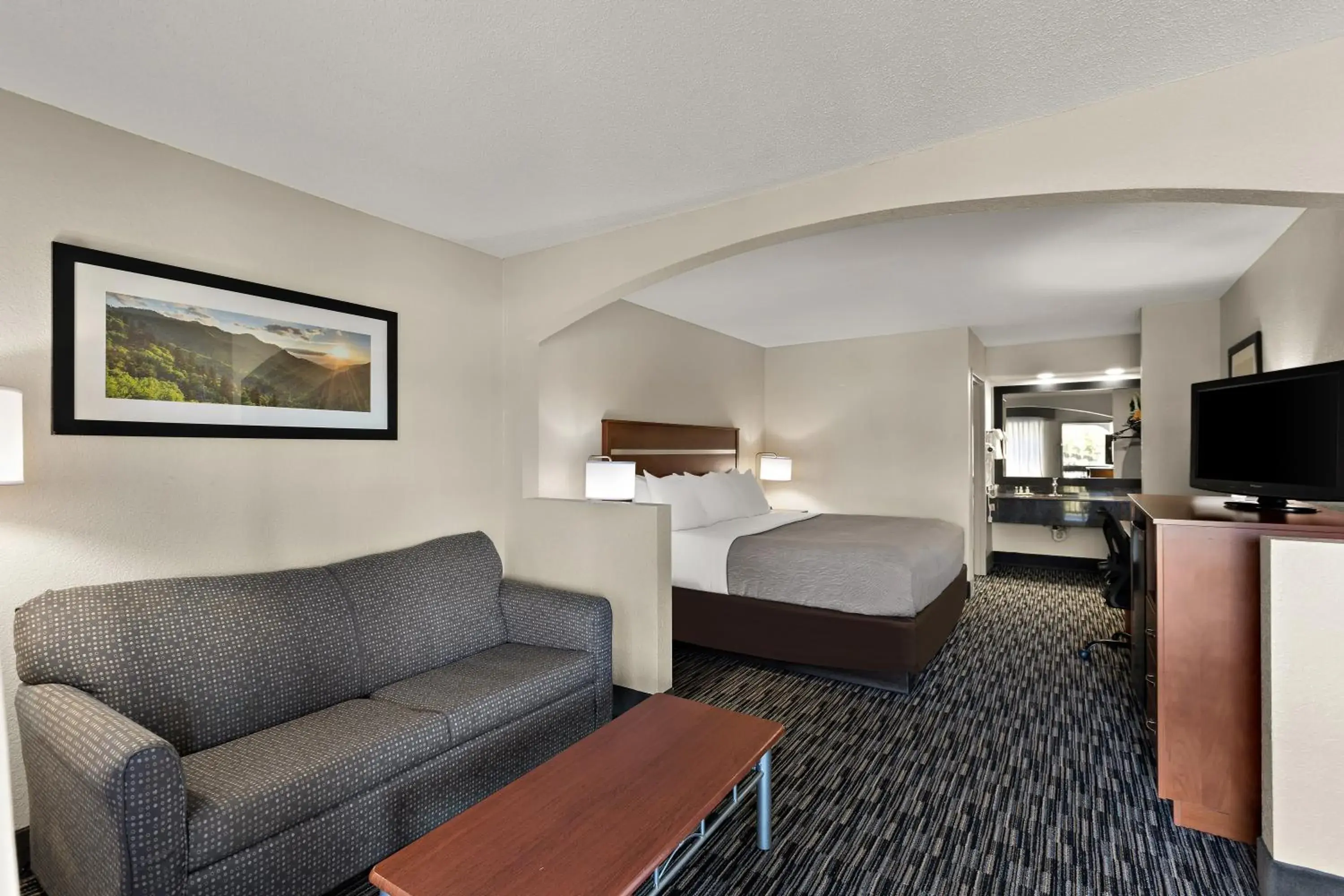 View (from property/room), Bed in Quality Inn Dandridge View (from property/room), Bed in Quality Inn Dandridge