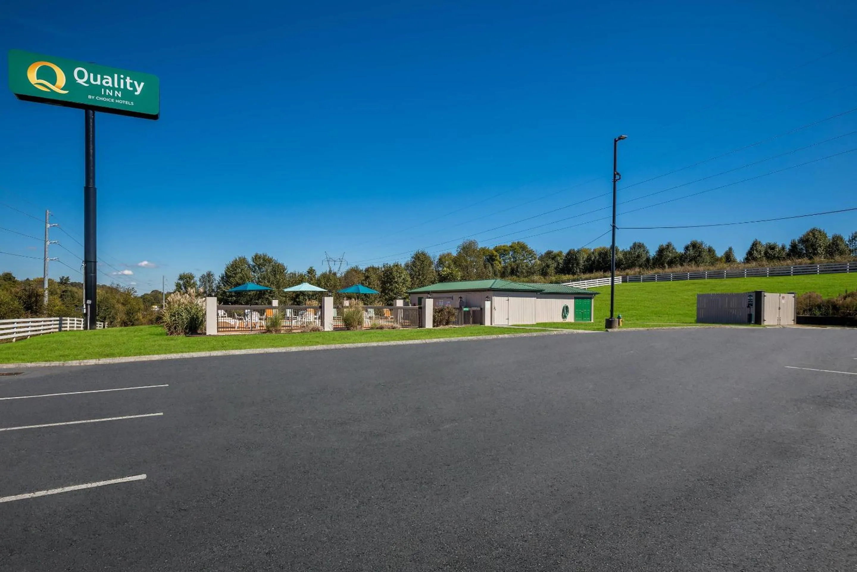 Property building in Quality Inn Dandridge