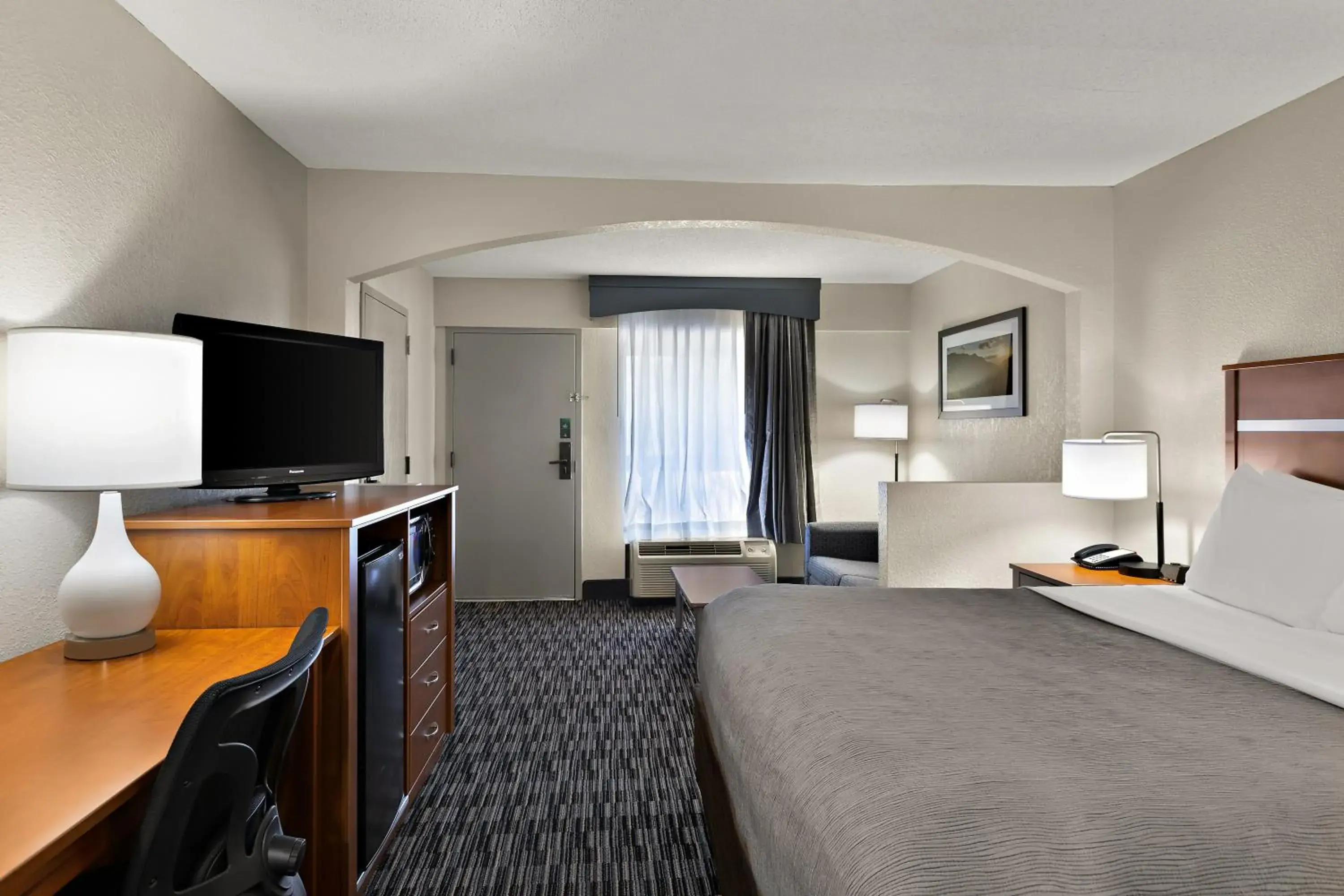 View (from property/room), Bed in Quality Inn Dandridge View (from property/room), Bed in Quality Inn Dandridge